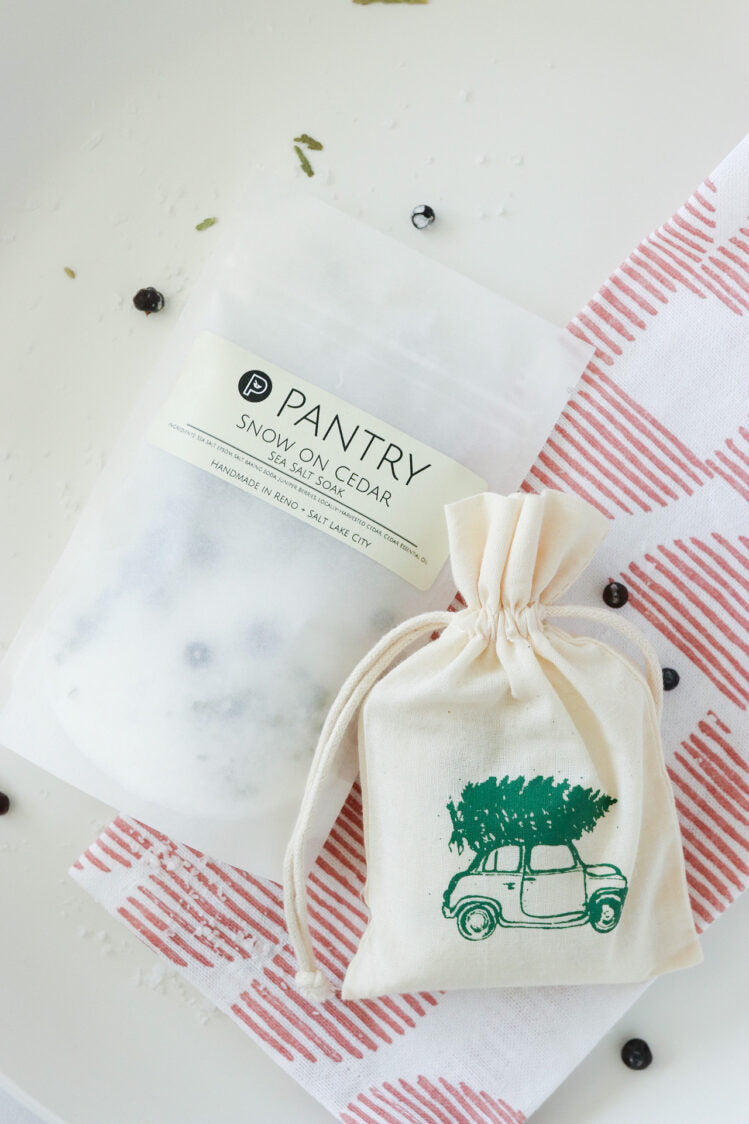 Snow on Cedar Sea Salt Soak - Cedar and Juniper Mineral Bath