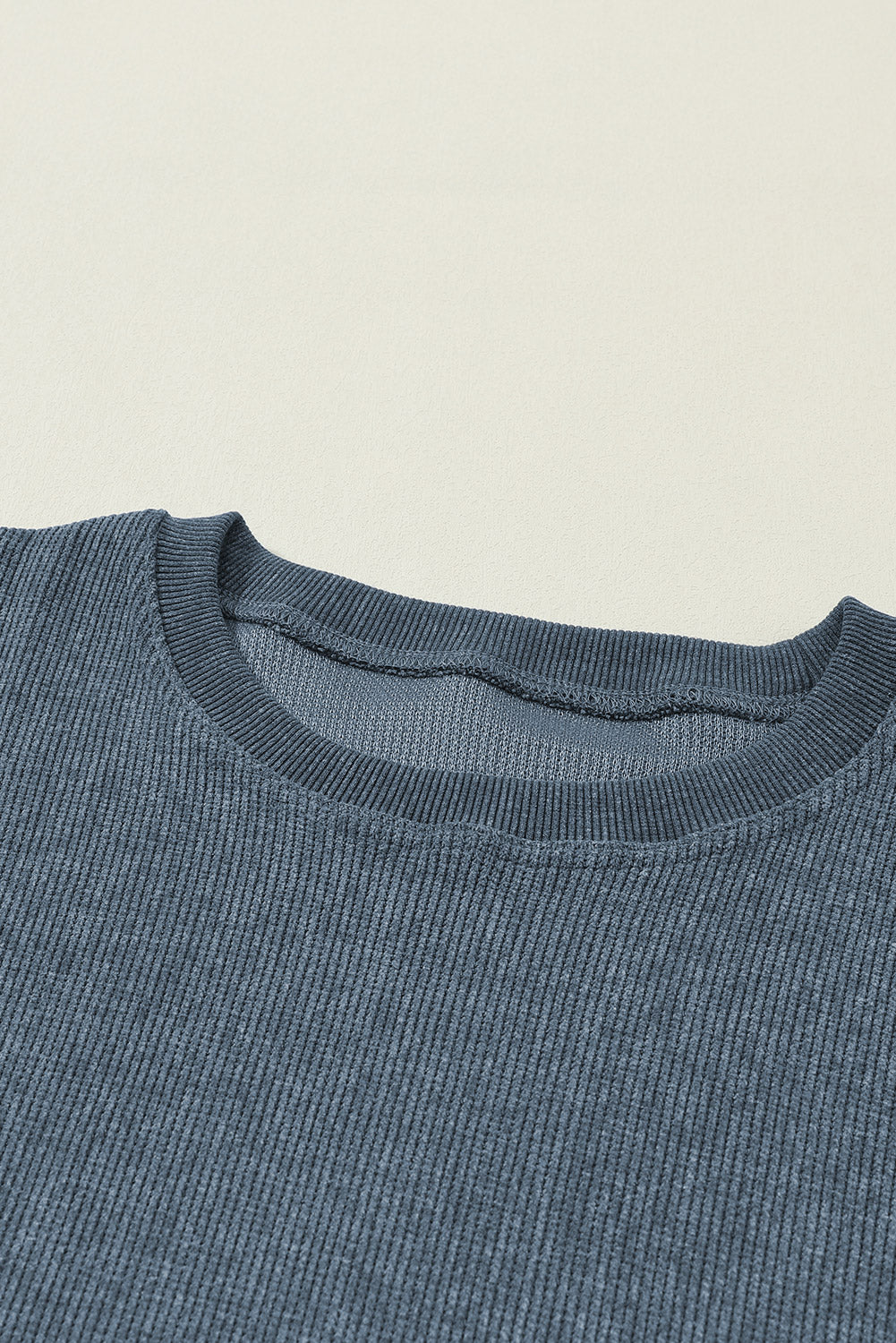 Solid Ribbed Knit Round Neck Pullover Sweatshirt