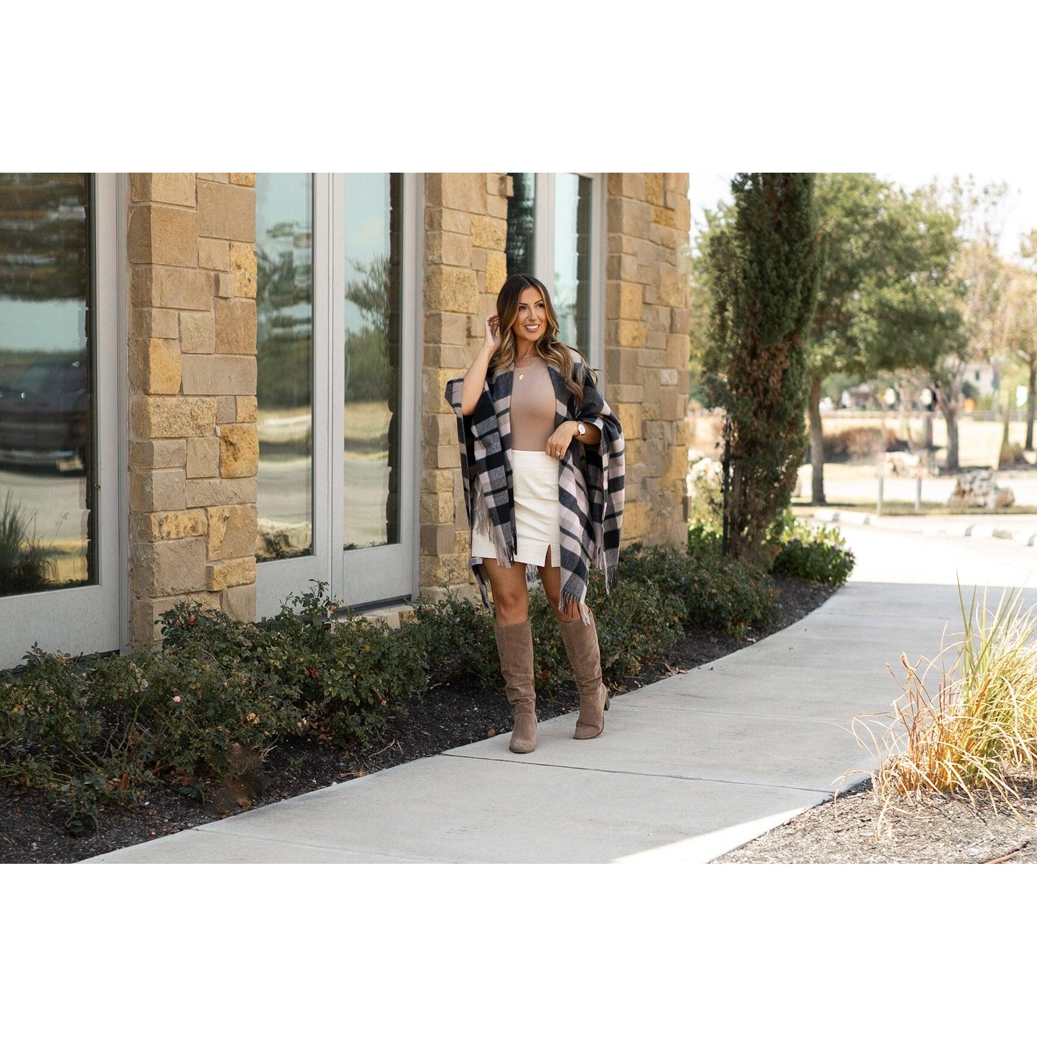 The Isabella One Size Shawl/Poncho