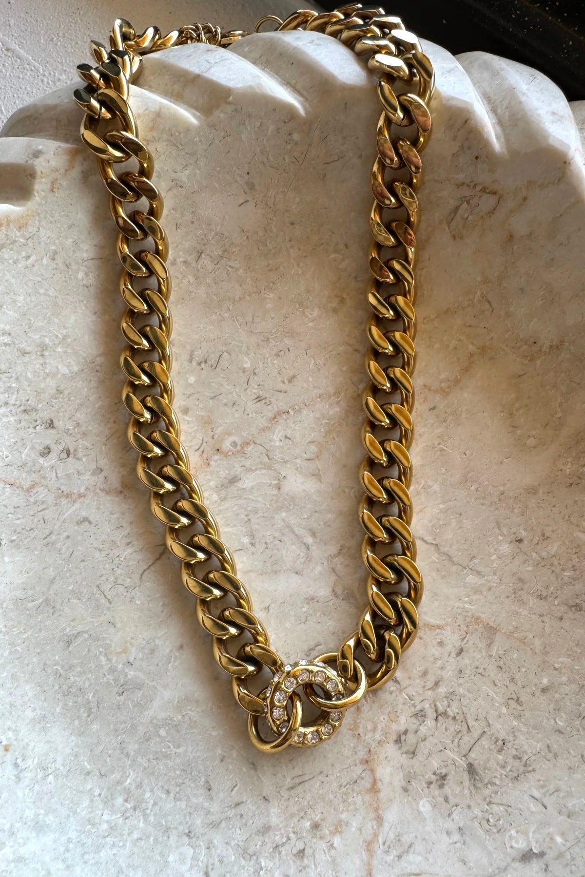 GOLDEN HALO CUBAN CHAIN NECKLACE