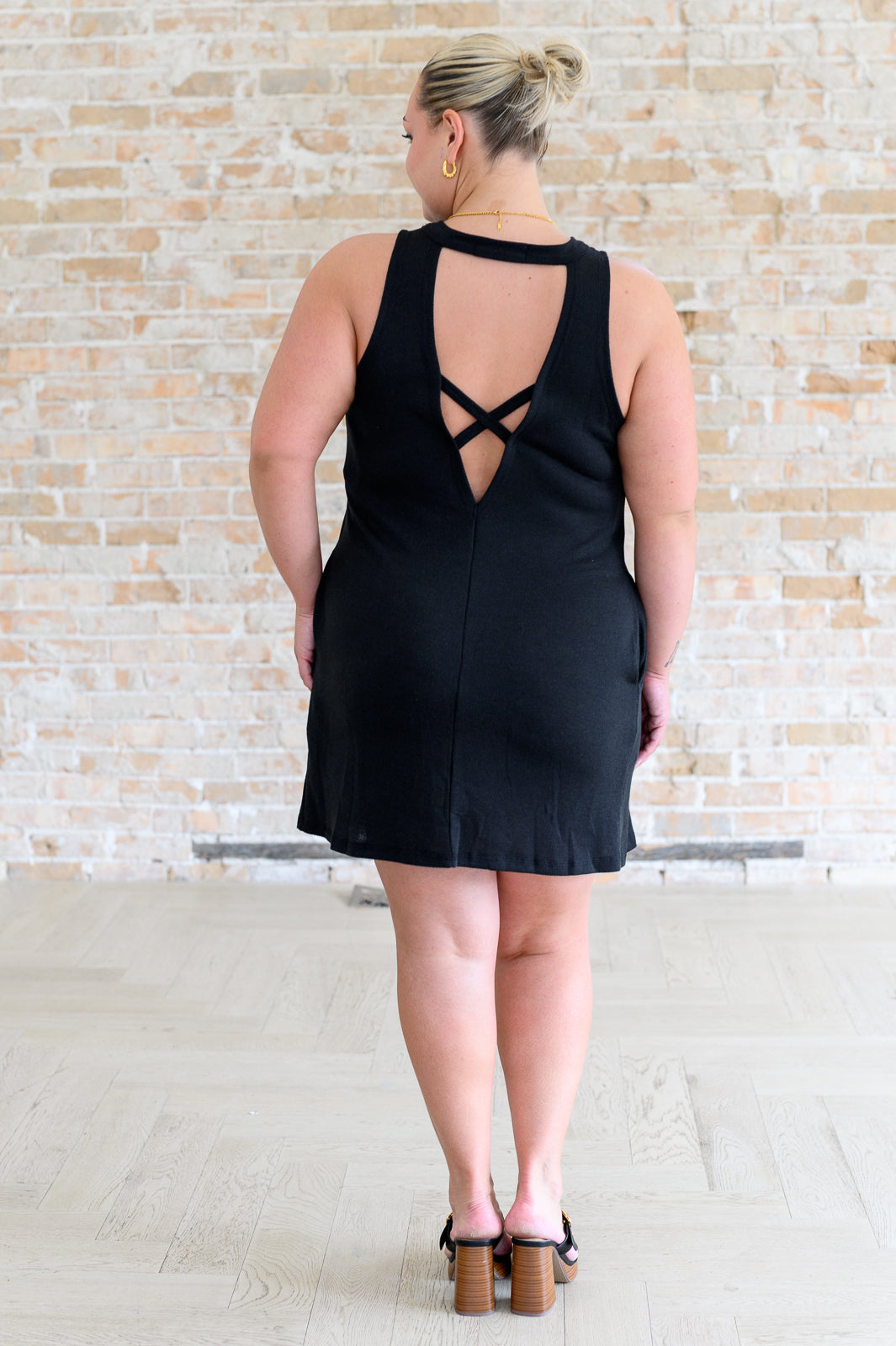Back it Up Crisscross Cut-Out Back