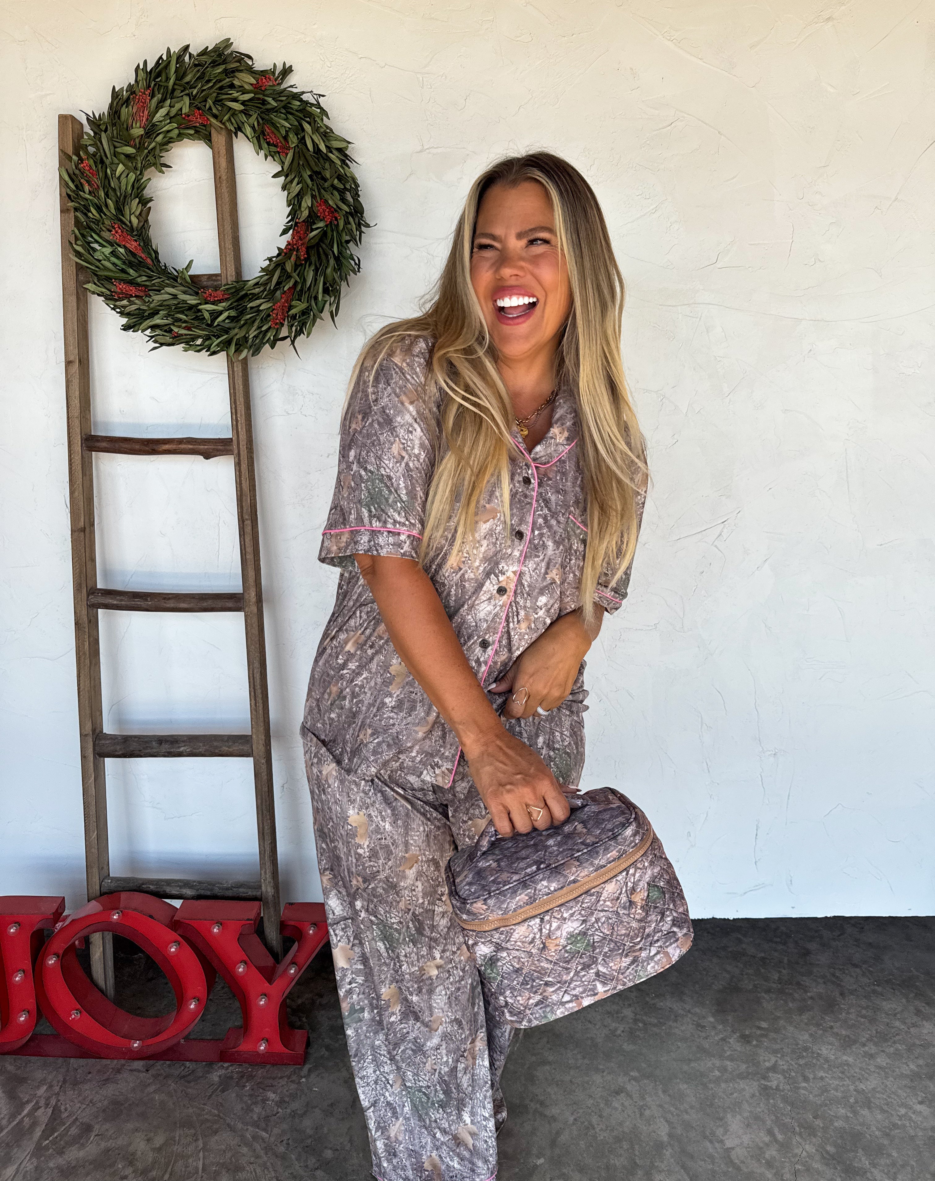 PRE-ORDER: QUILTED PUFFER MAKEUP BAG