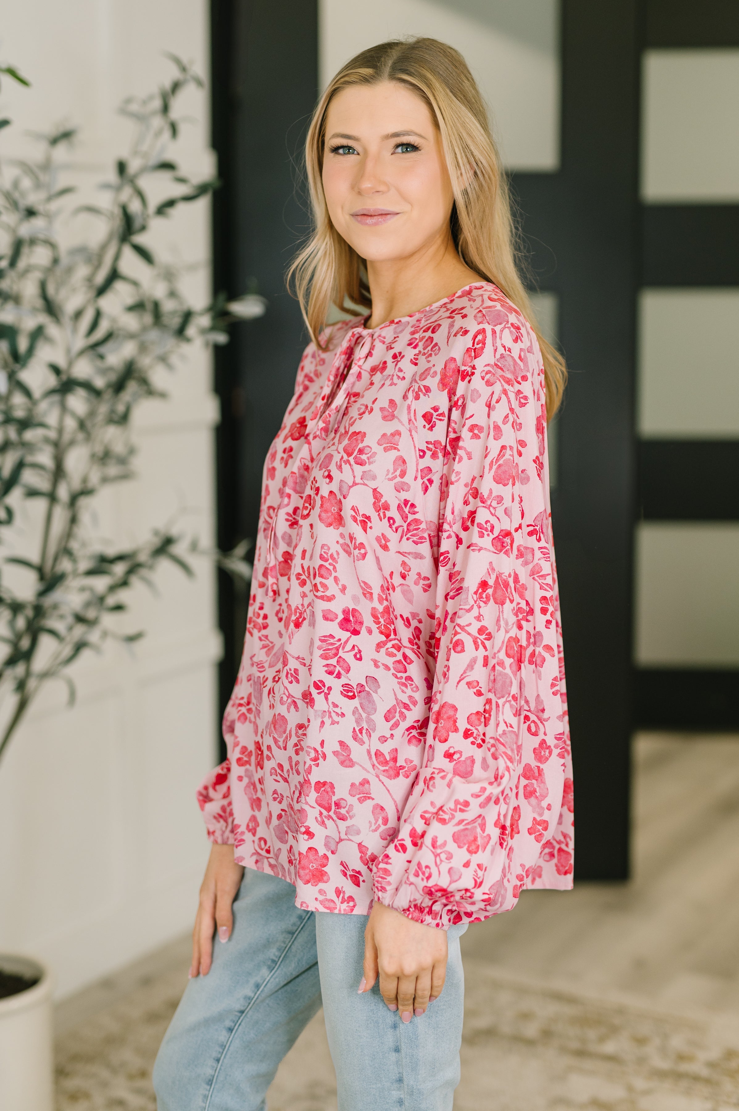 Garden Kiss V-Neck Puff Sleeve Blouse