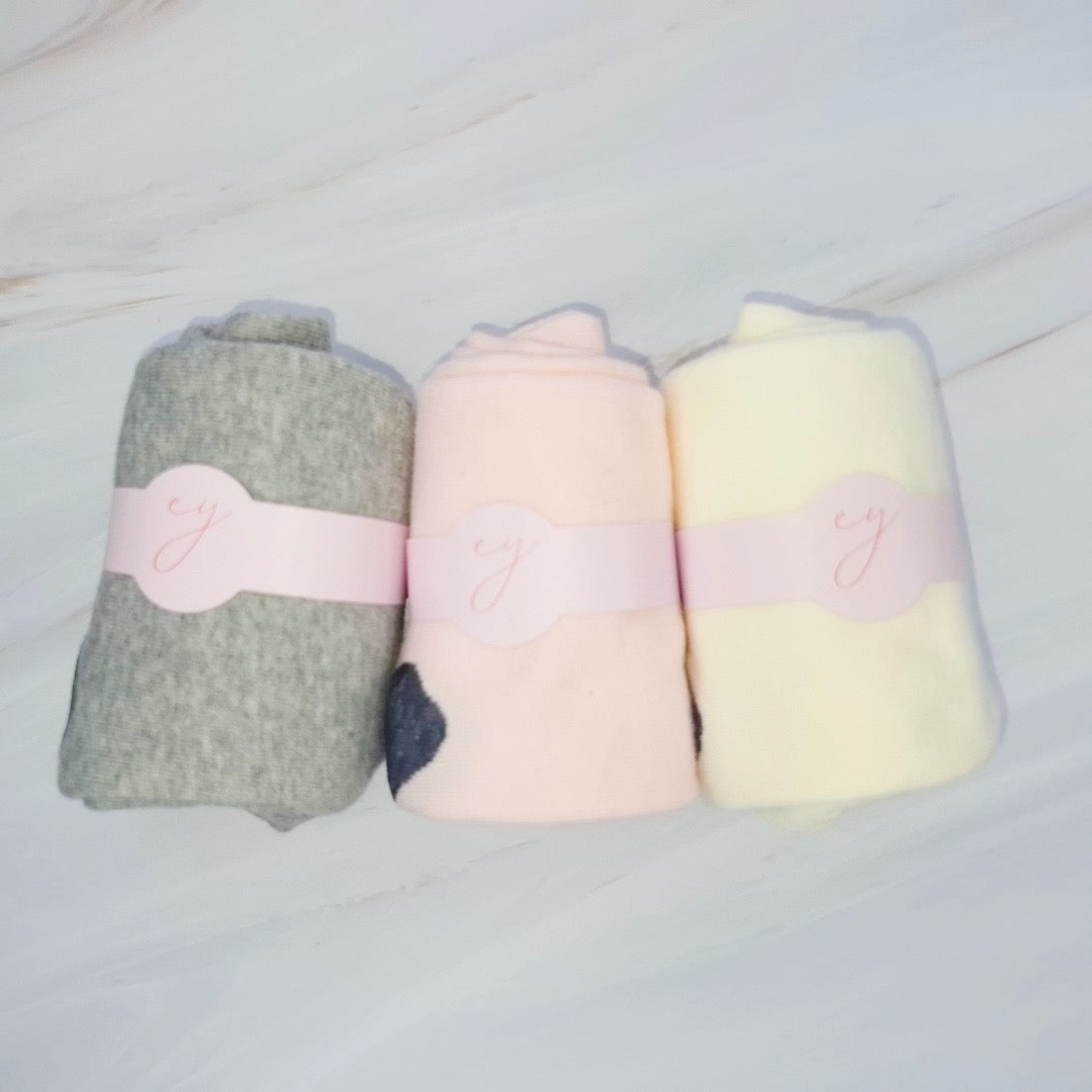 Lovely Bow On The Back Socks Set Of 3