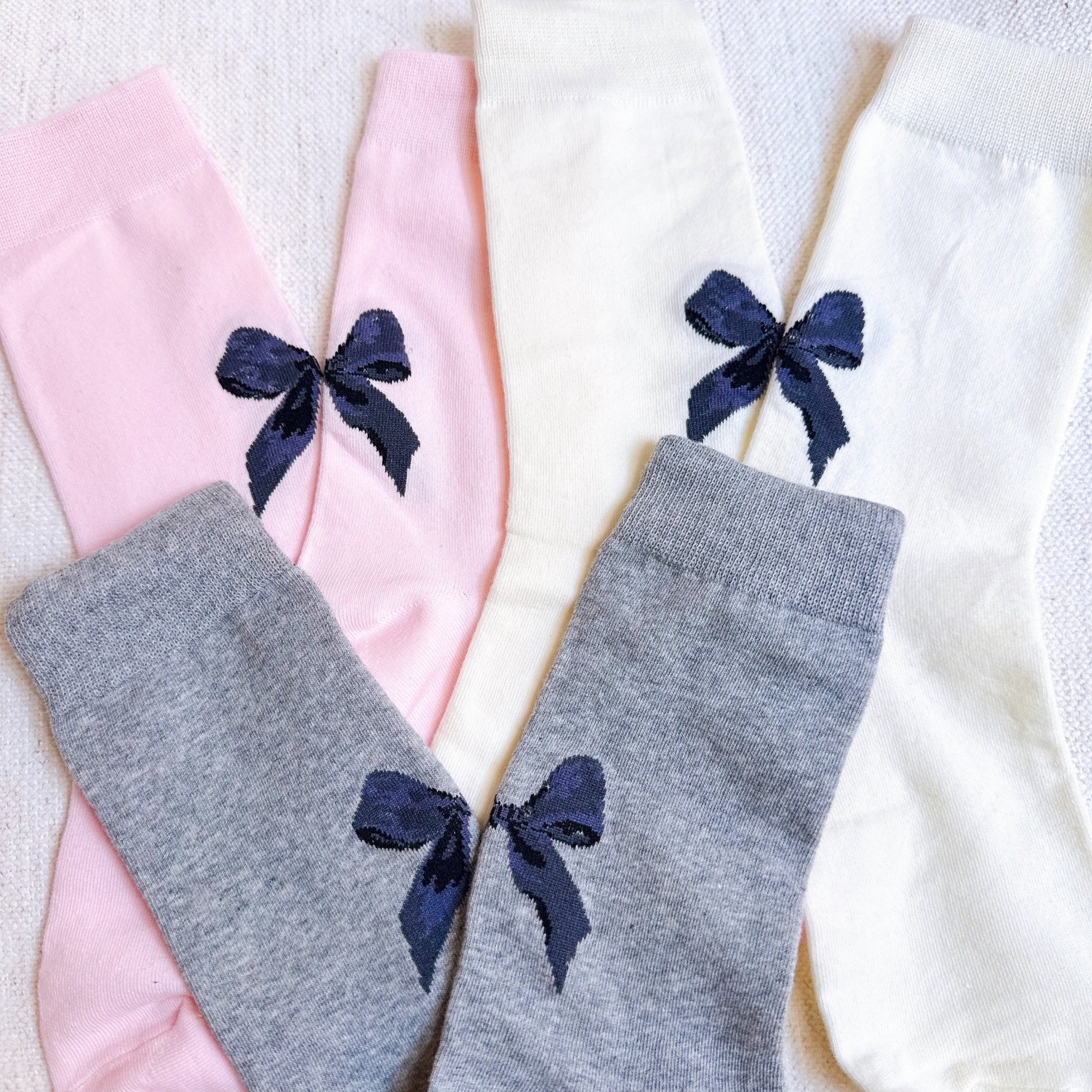 Lovely Bow On The Back Socks Set Of 3