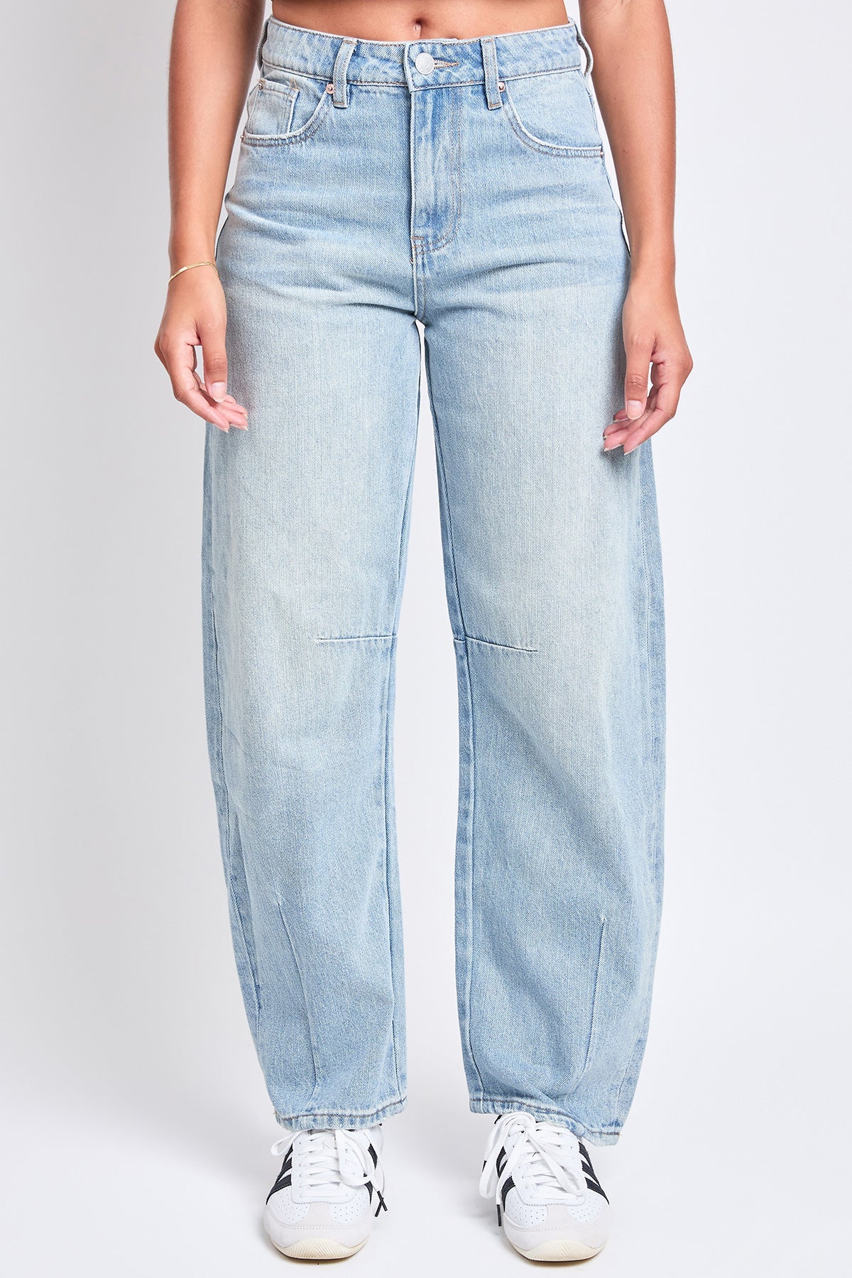 Rigid Detailed Barrel Jeans
