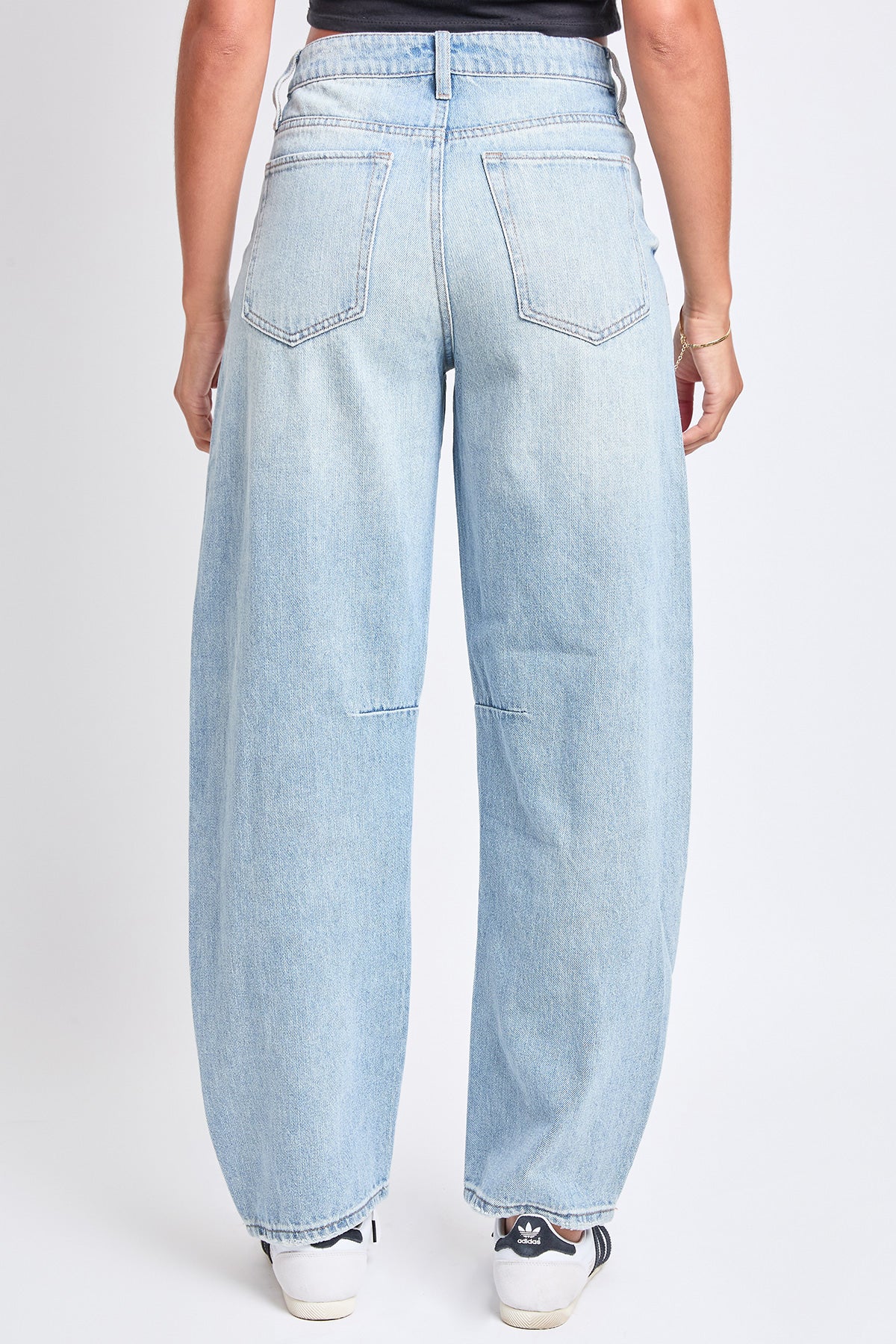 Rigid Detailed Barrel Jeans
