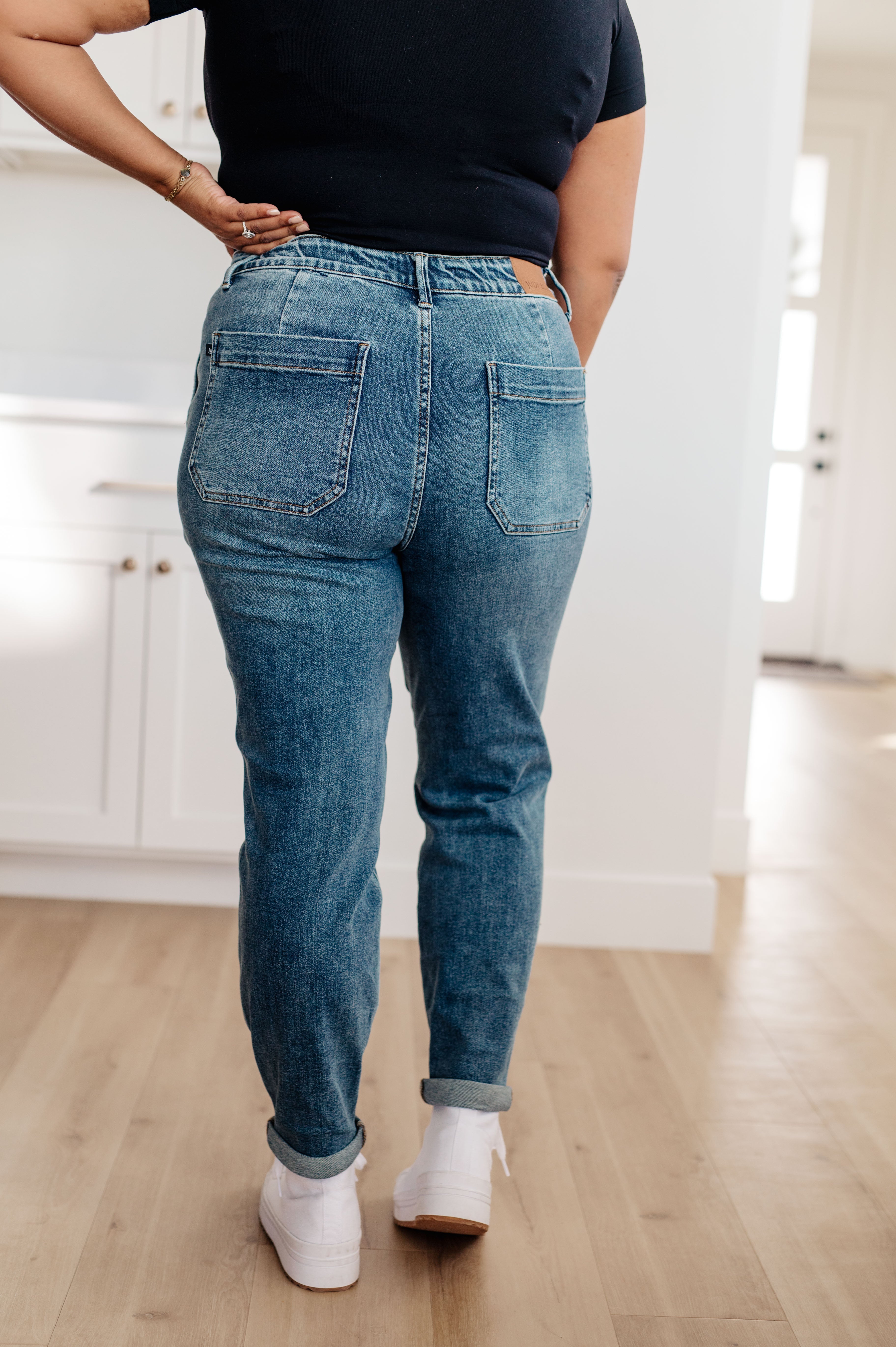 Payton Pull On Denim Joggers in Medium Wash - 24W