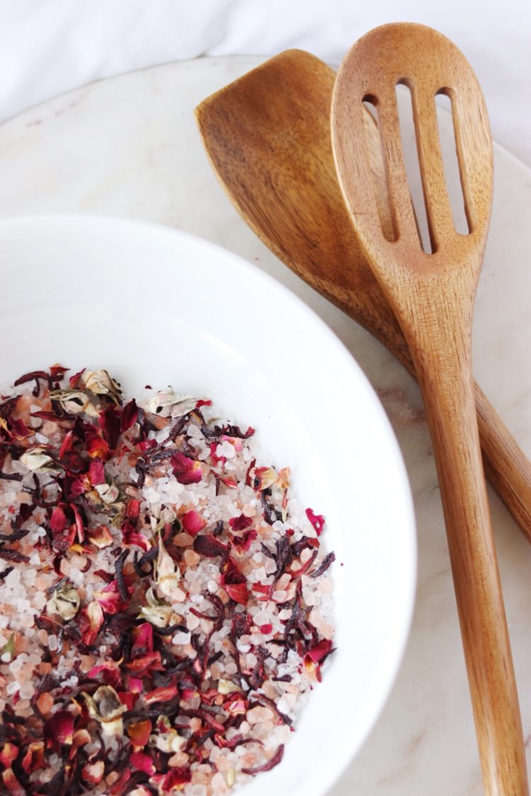 Rose & Hibiscus Bath Soak – Himalayan Pink Salt + Floral Essential Oils