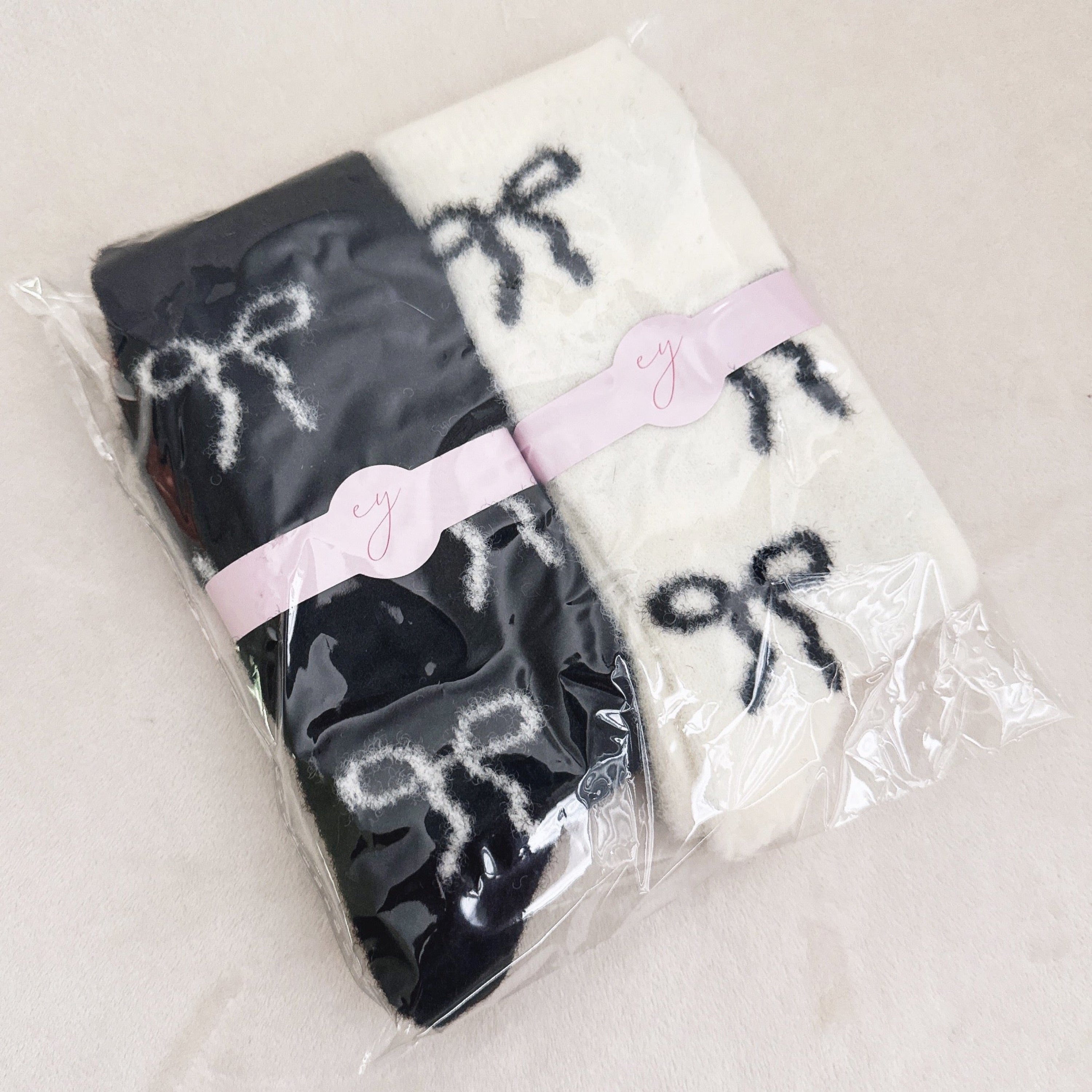 Sassy Bows Fuzzy Socks Set Of 2