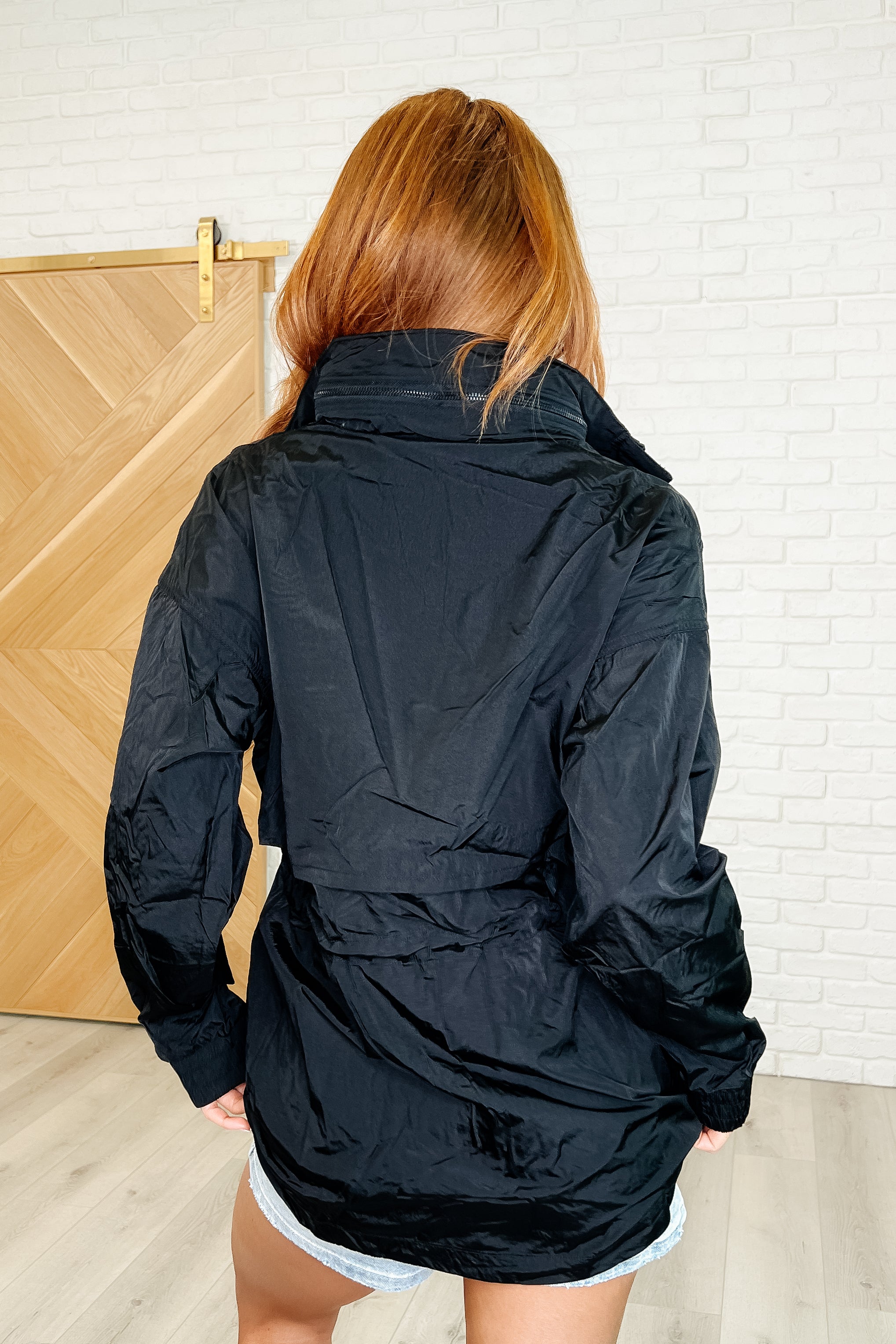 Track Snack Windbreaker in Black