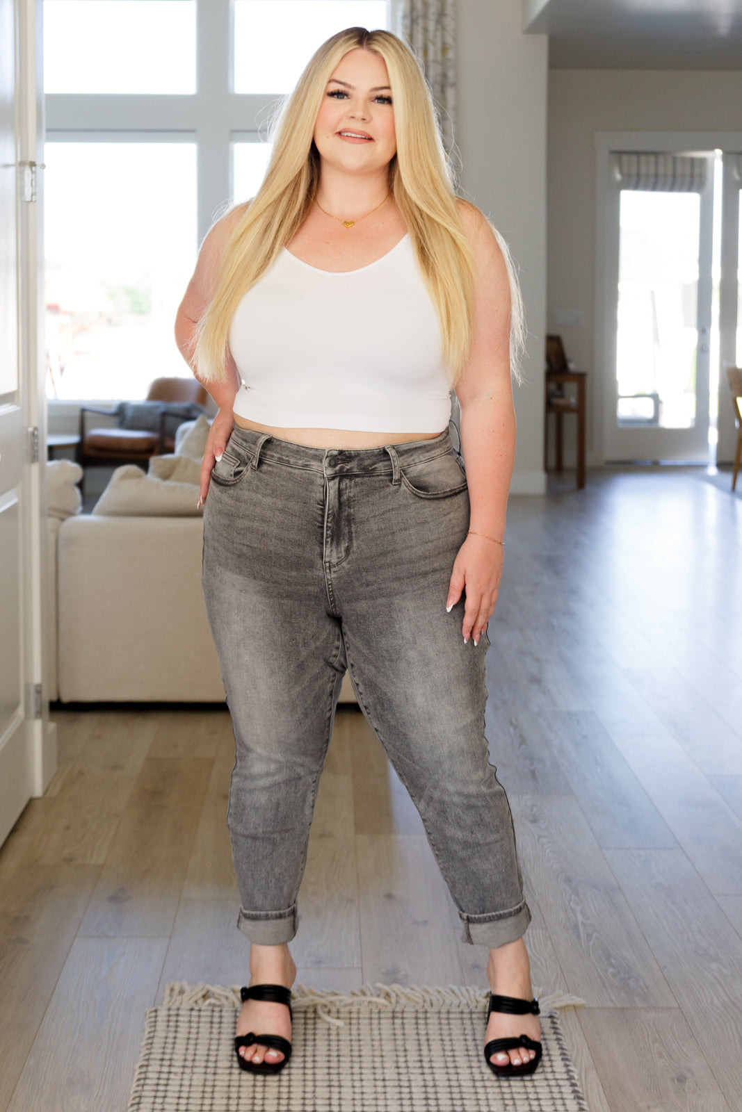 High Rise Stone Wash Slim Jeans in Gray