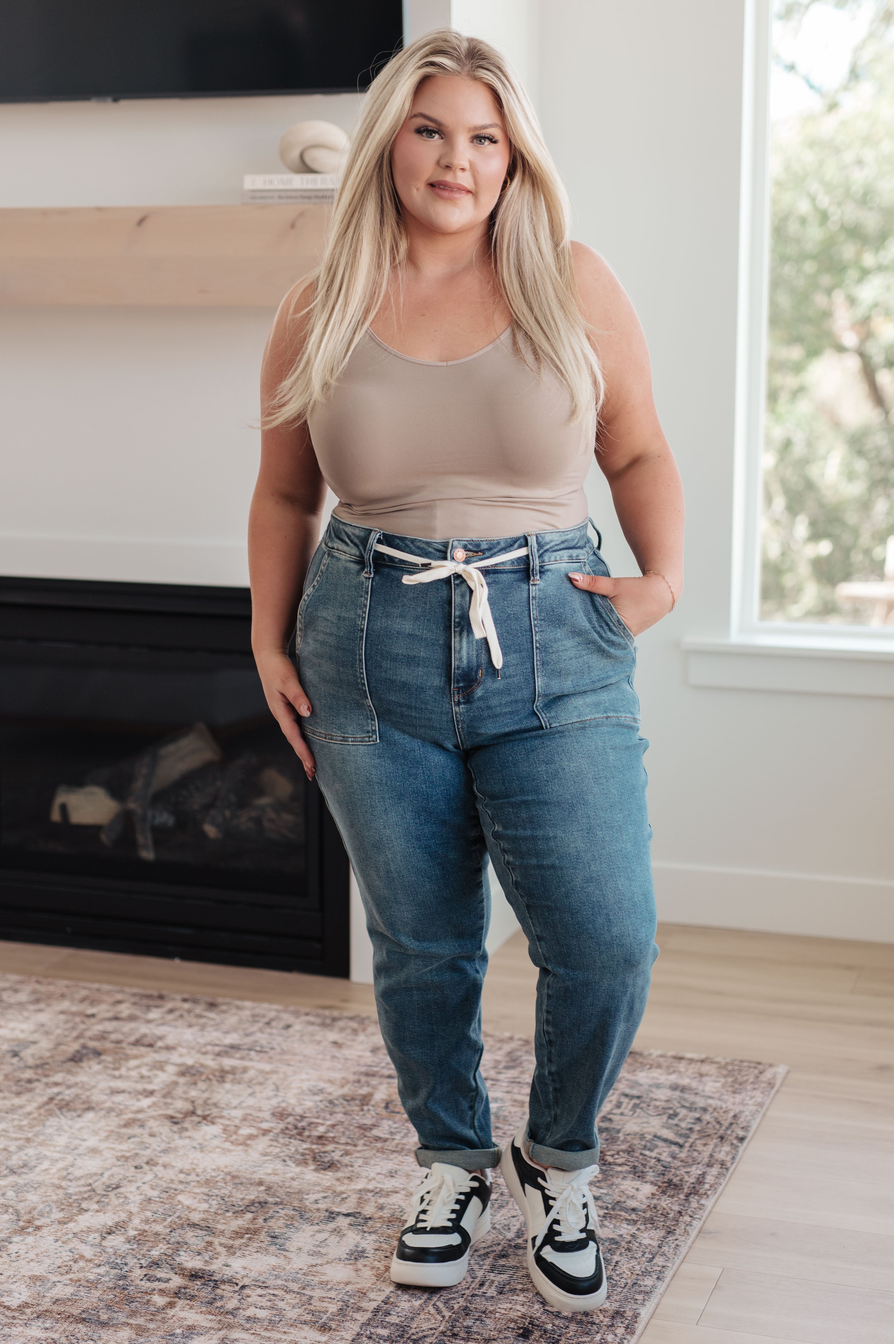 Payton Pull On Denim Joggers in Medium Wash - 24W