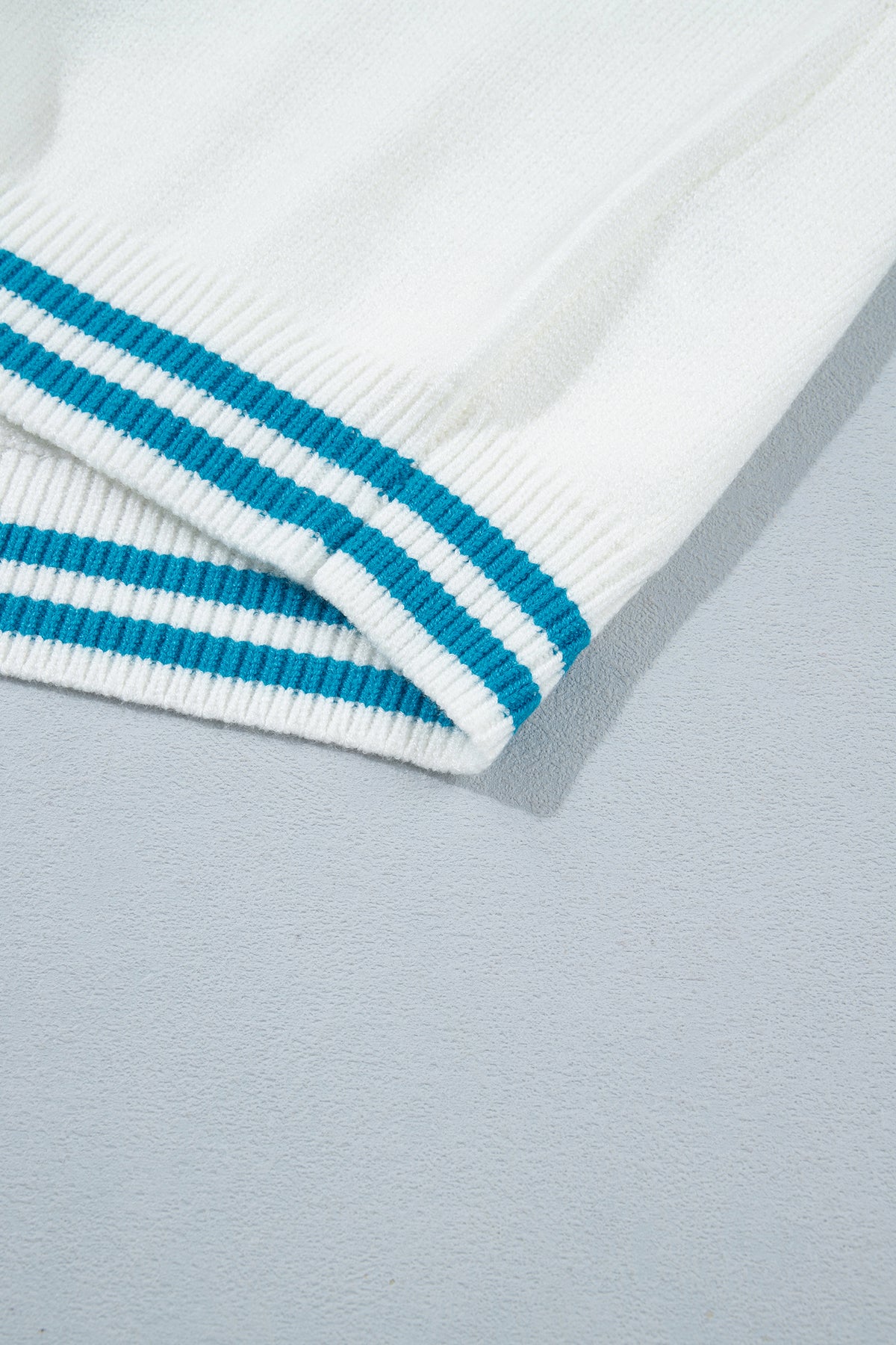 PRE-ORDER: Light Blue Bulldog Contrast Trim Round Neck Casual Sweater