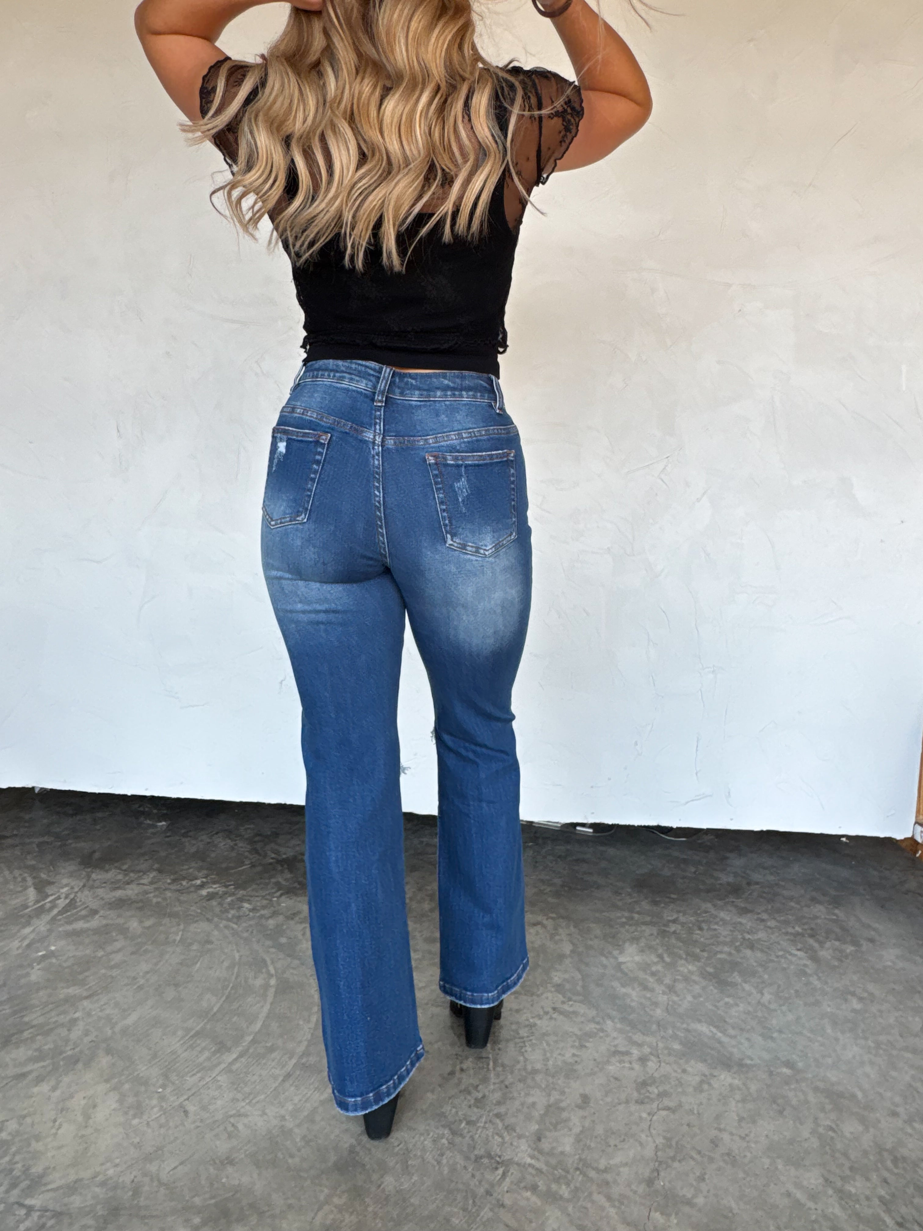 PRE-ORDER: NEW COLORS: ASHLAND STRAIGHT LEG DISTRESSED JEANS