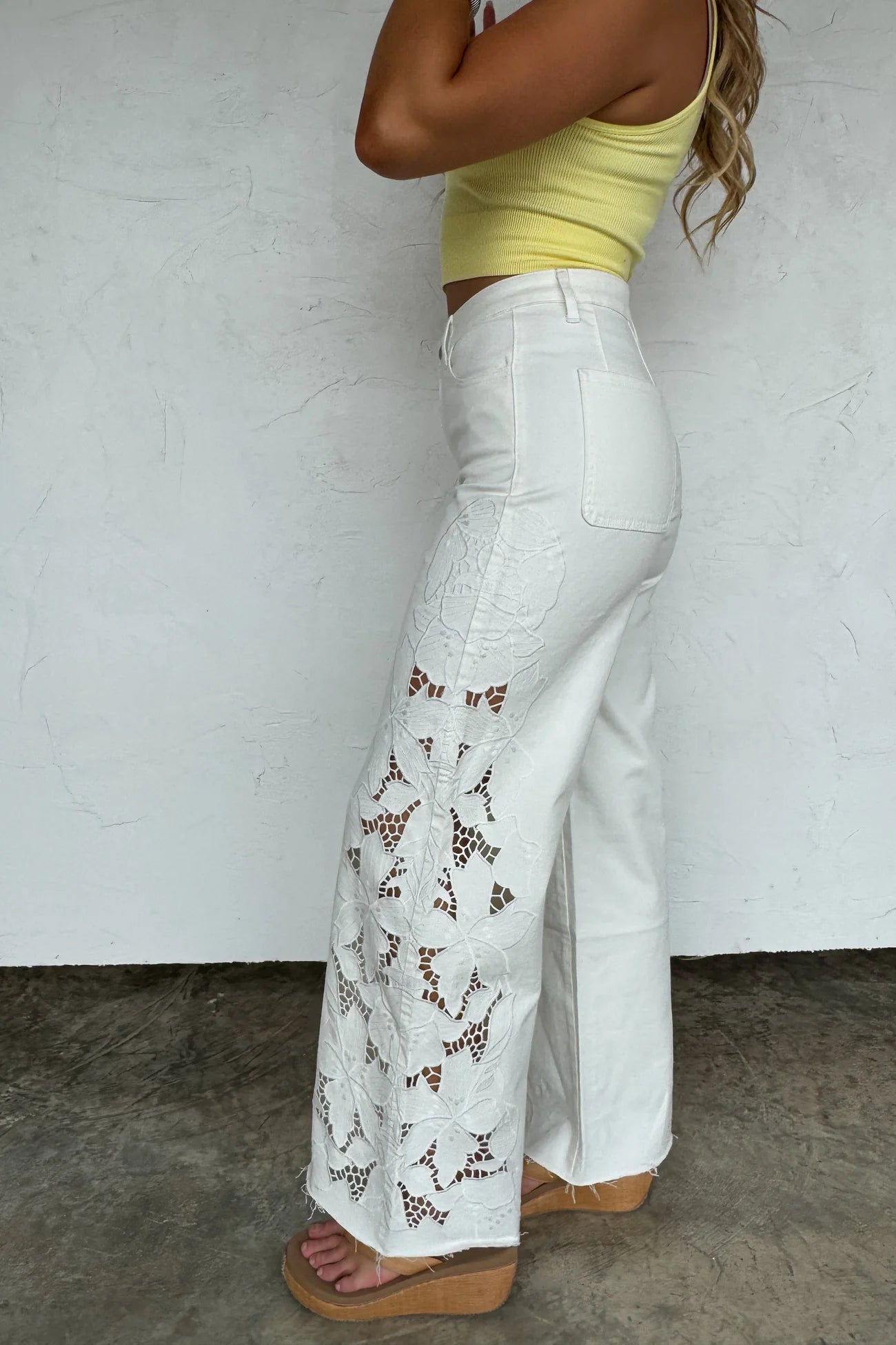 SUMMER FLORAL CHARM WIDE LEG JEAN