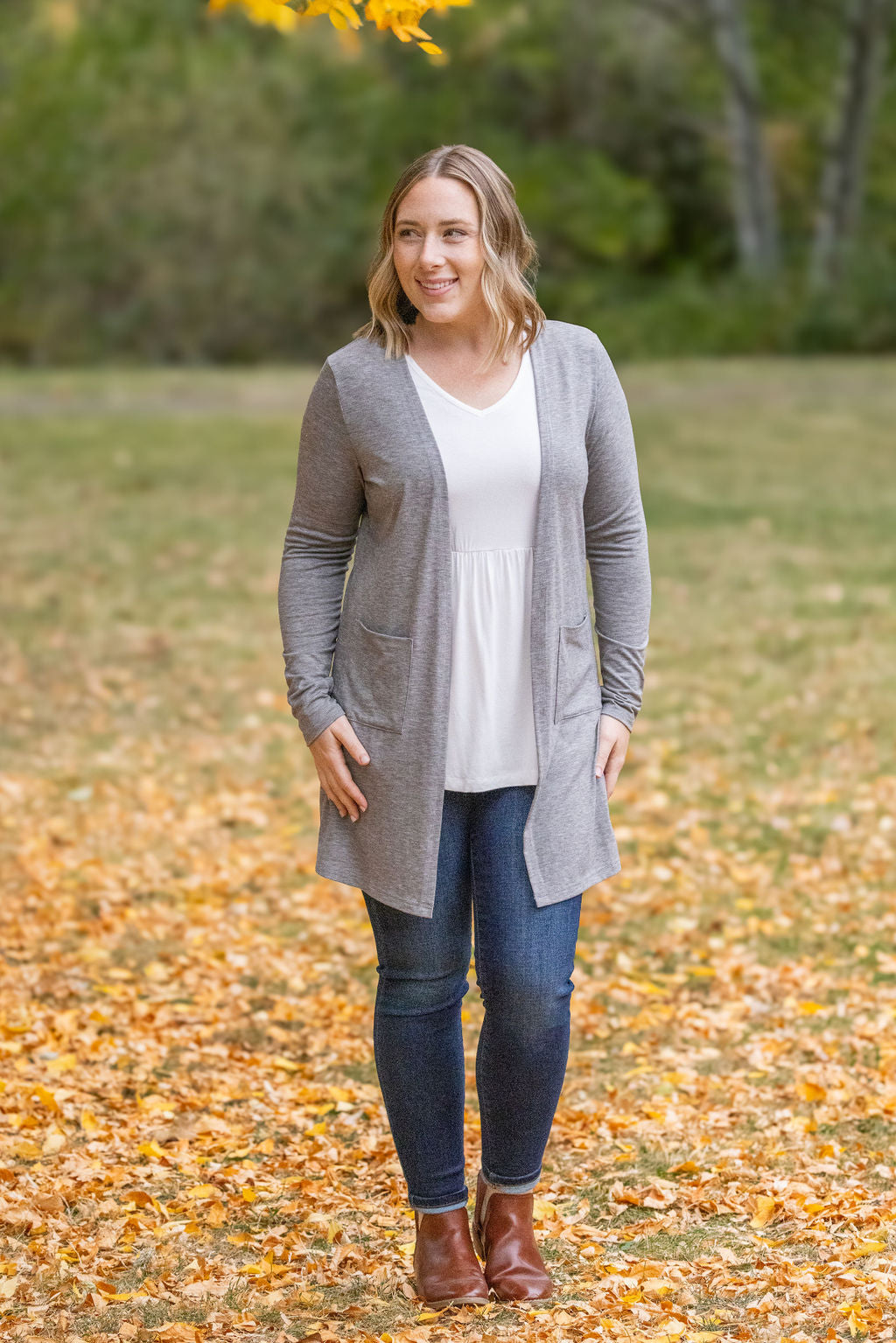 Classic Cardigan - Light Grey