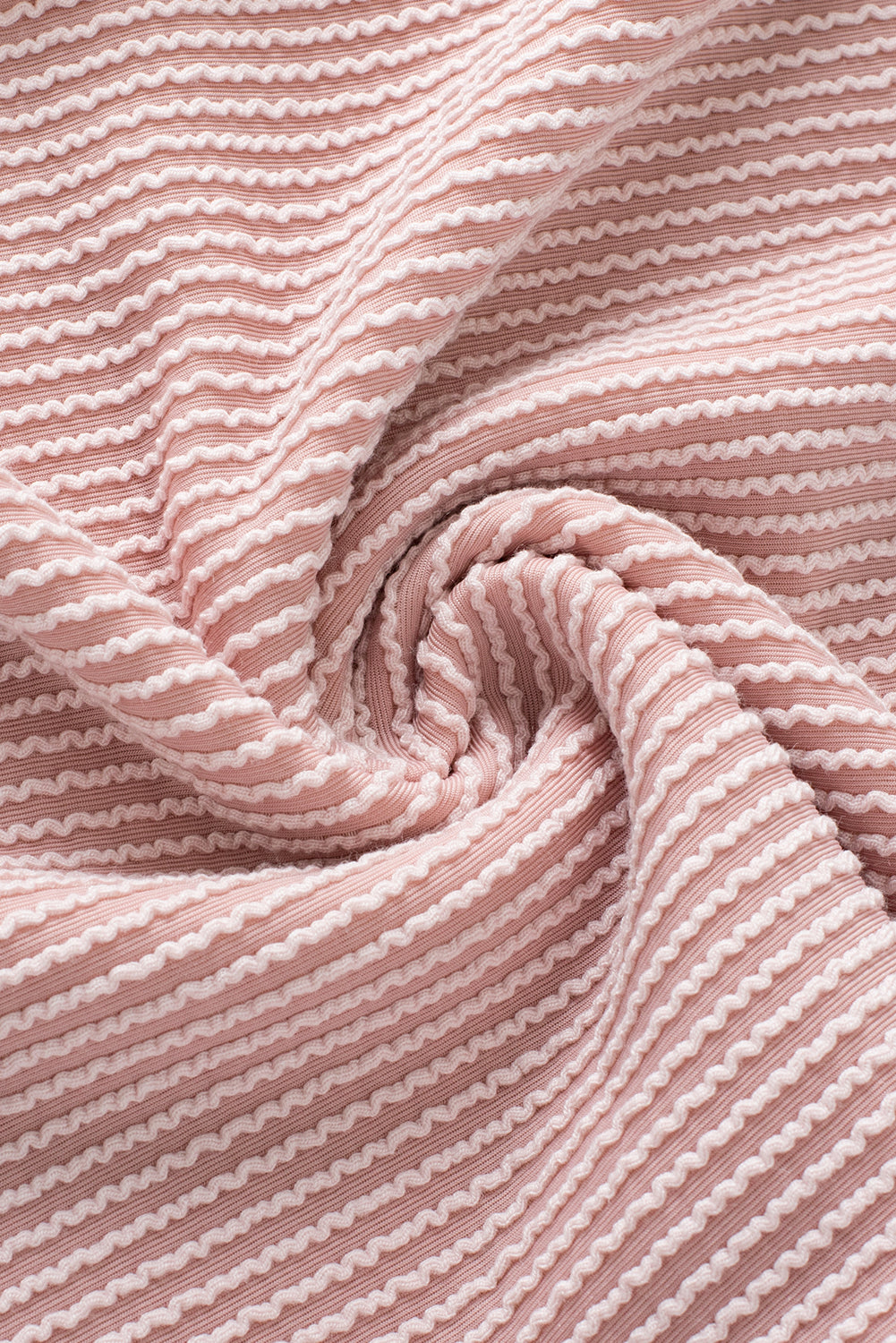 PRE-ORDER: Textured Contrast Color Round Neck T Shirt