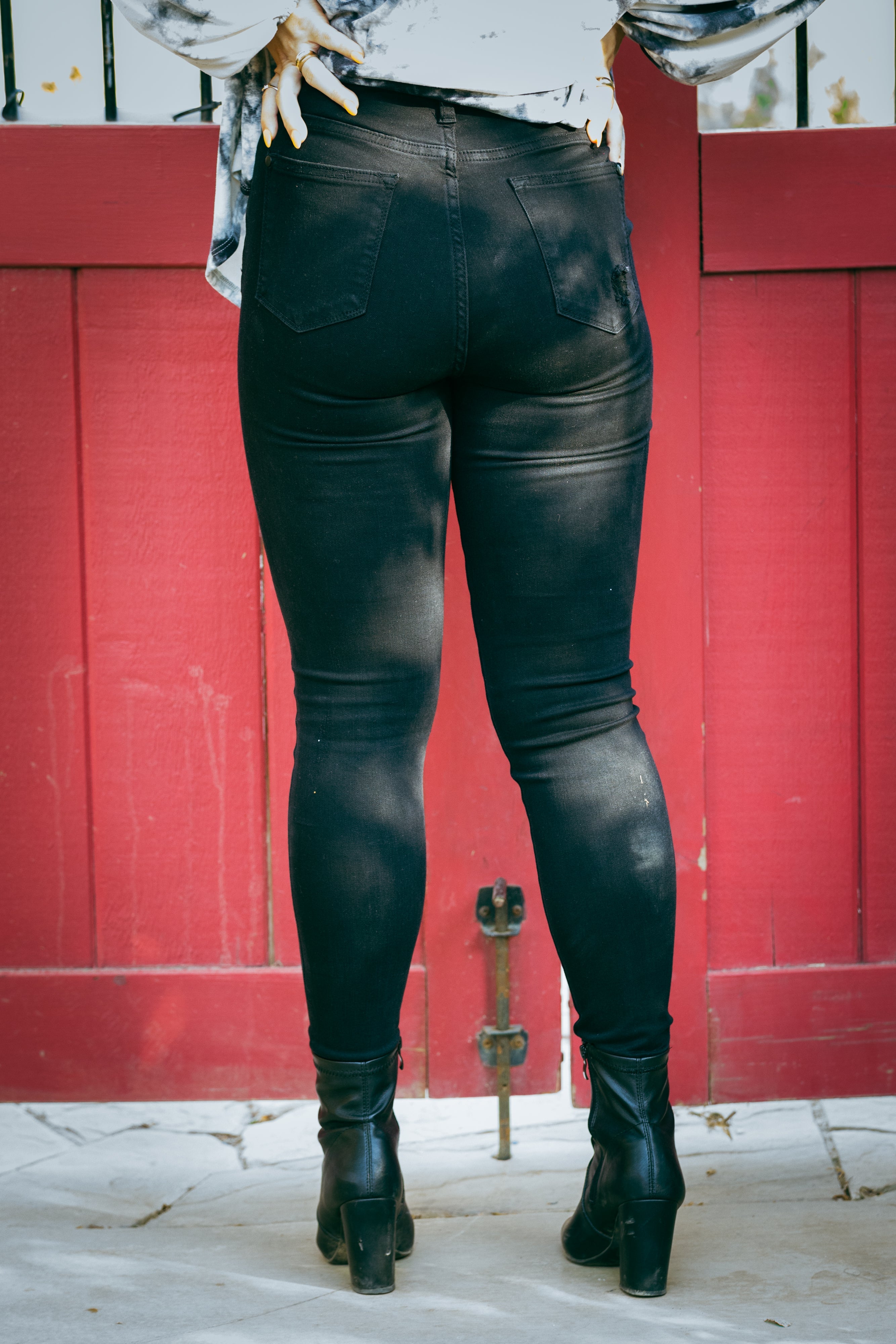 Jet Black Distressed Judy Blue Skinnies