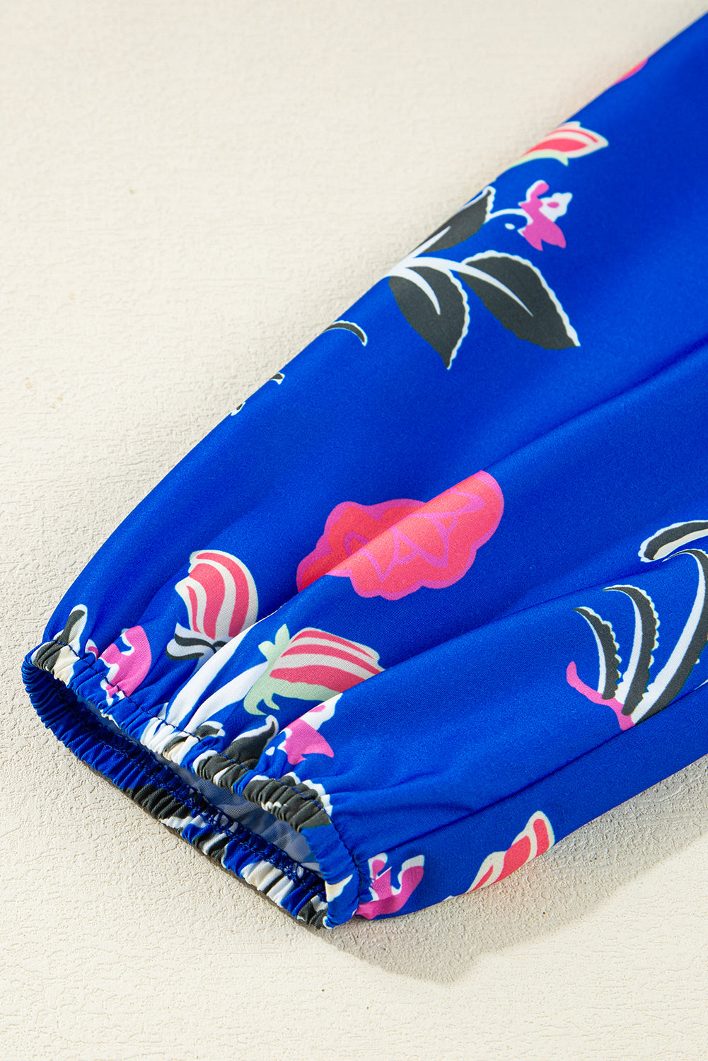 PRE-ORDER: Blue Floral Print Pop Of Color V Neck Puff Sleeve Blouse