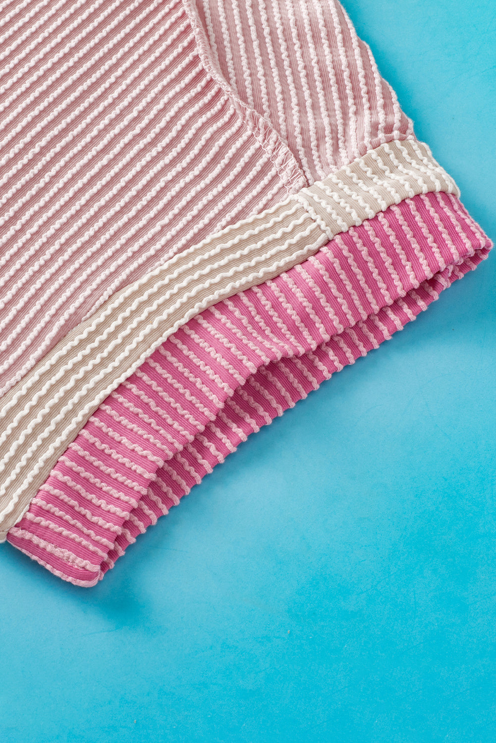 PRE-ORDER: Textured Contrast Color Round Neck T Shirt