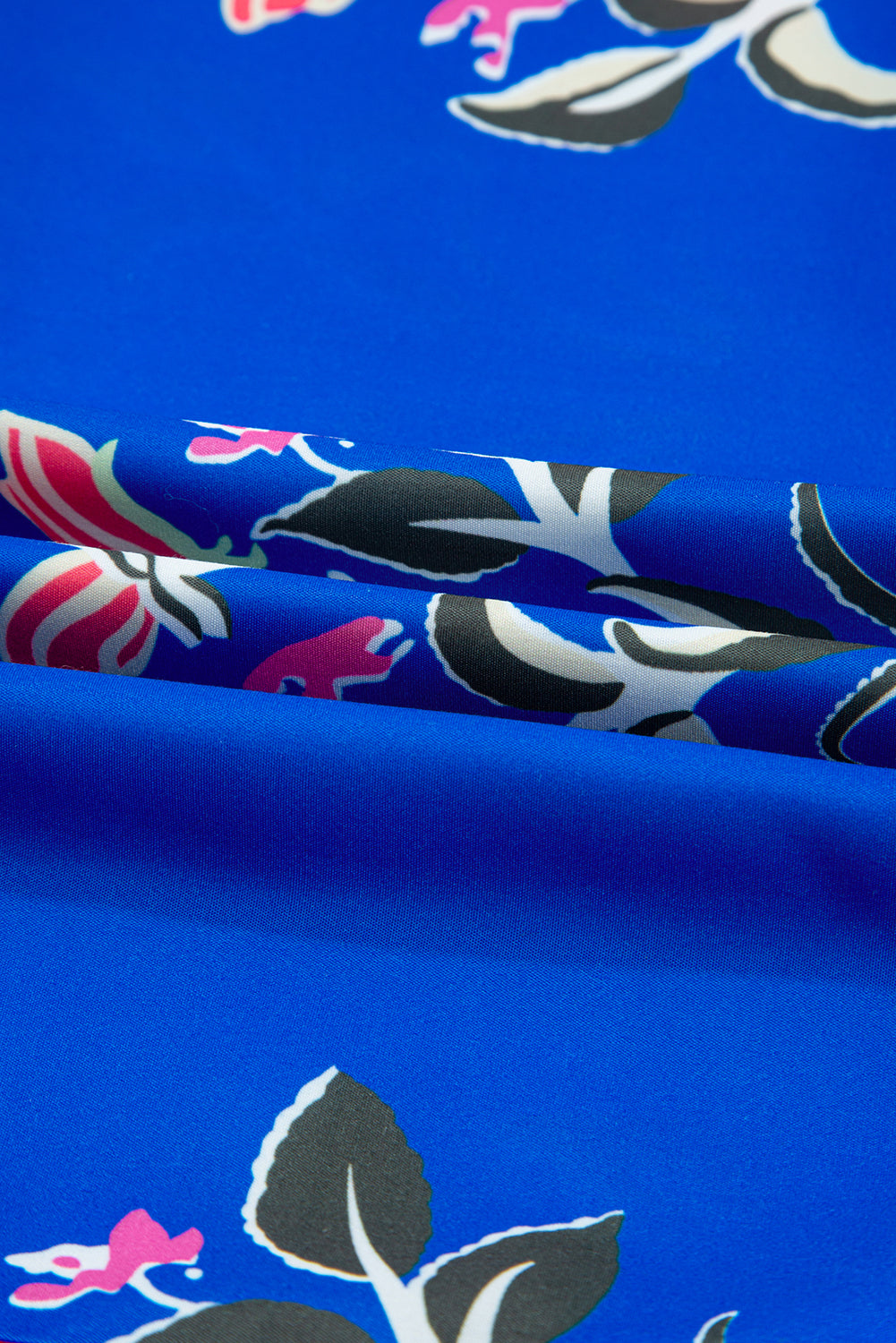 PRE-ORDER: Blue Floral Print Pop Of Color V Neck Puff Sleeve Blouse