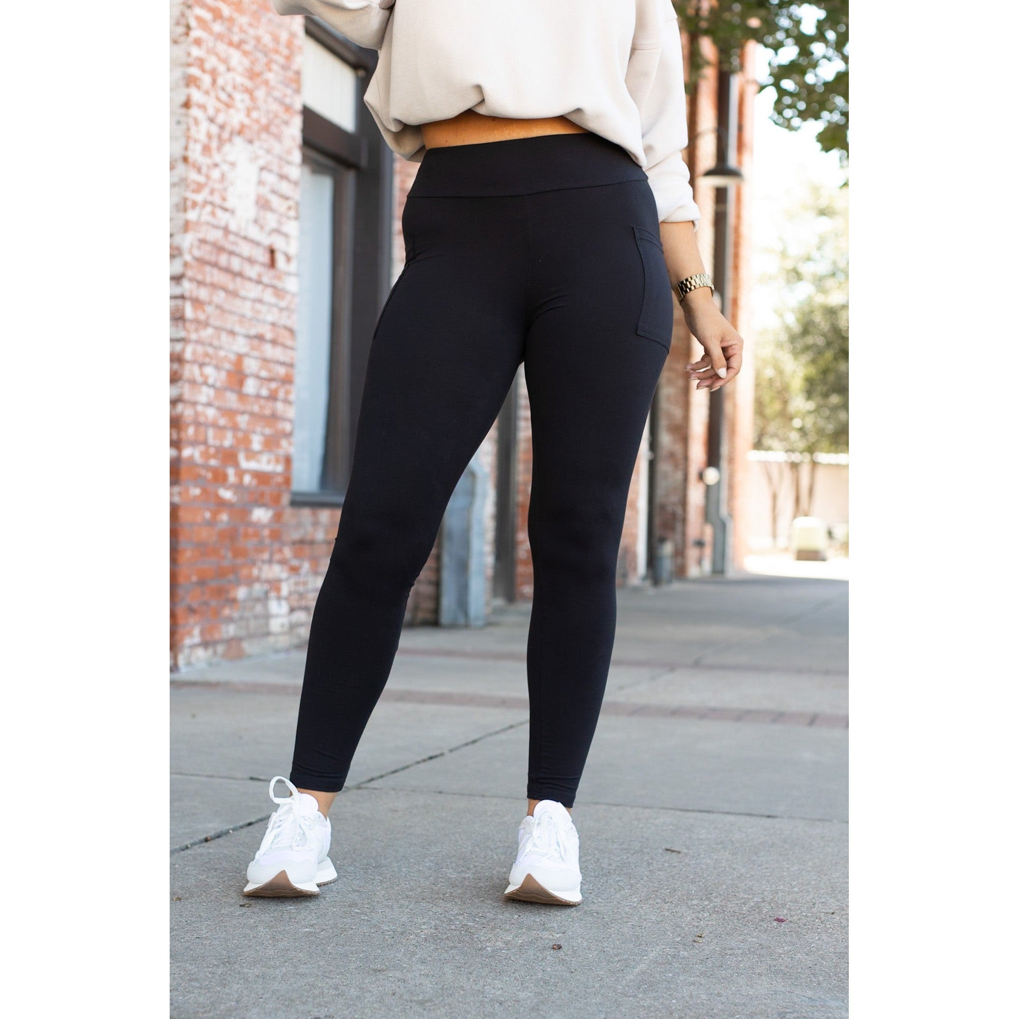 BLACK FULL-LENGTH Leggings with POCKET - Luxe Leggings