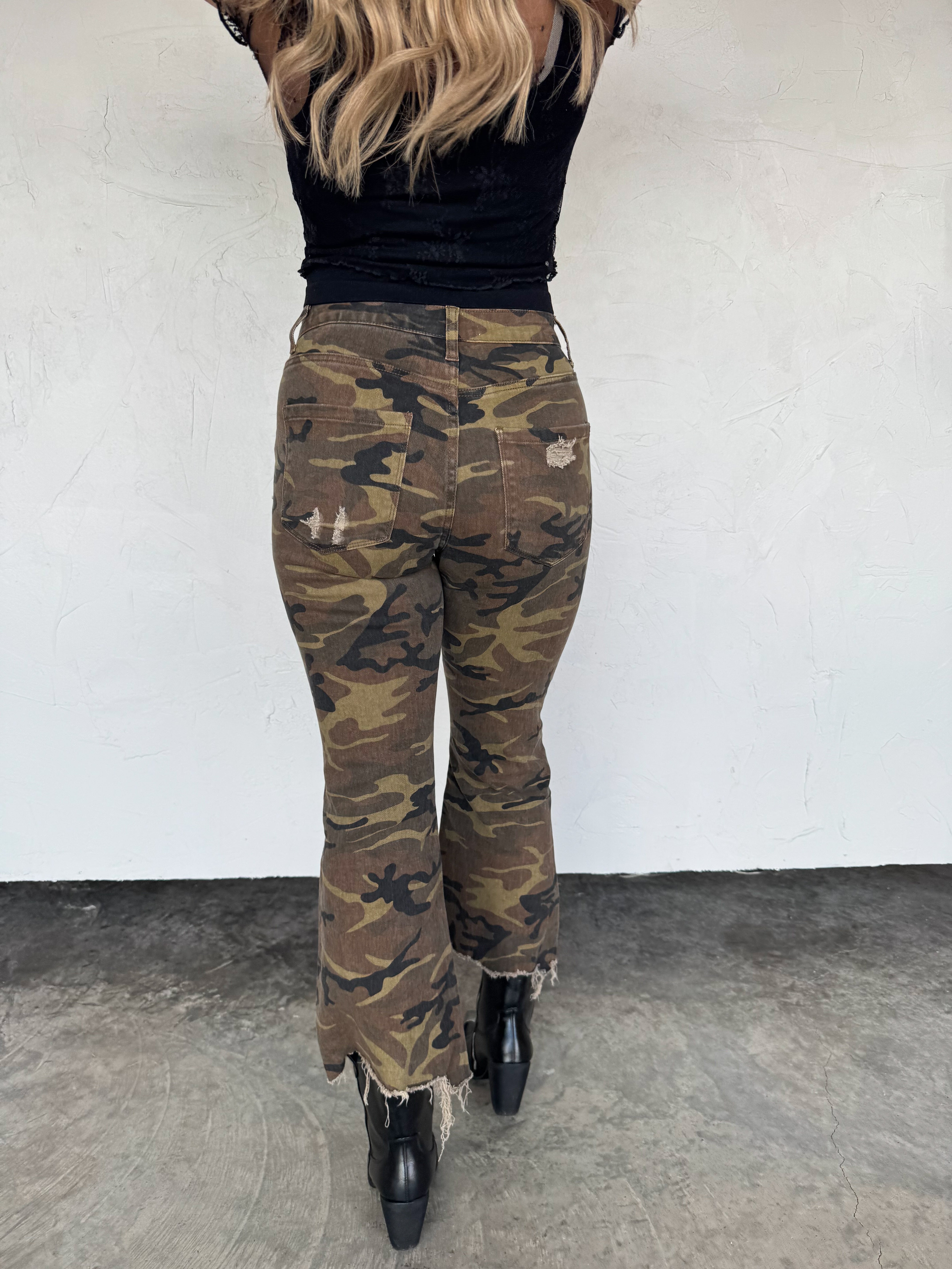 PRE-ORDER: URBAN CAMO DISTRESSED JEAN