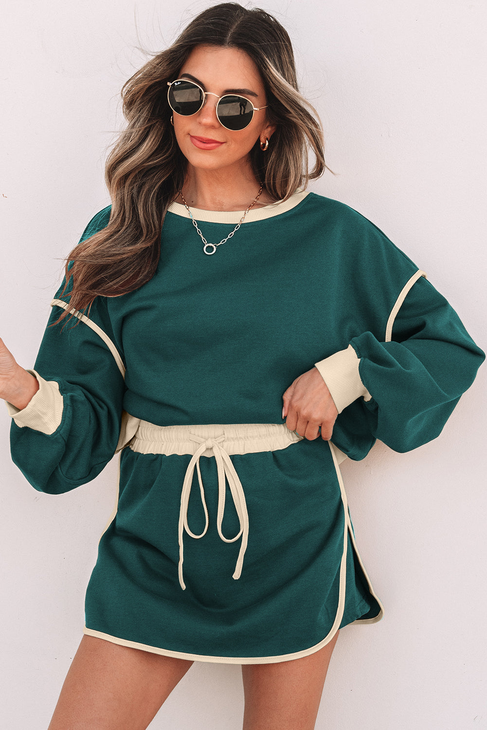 Contrast Pullover and Lace-up Waist Skort Set