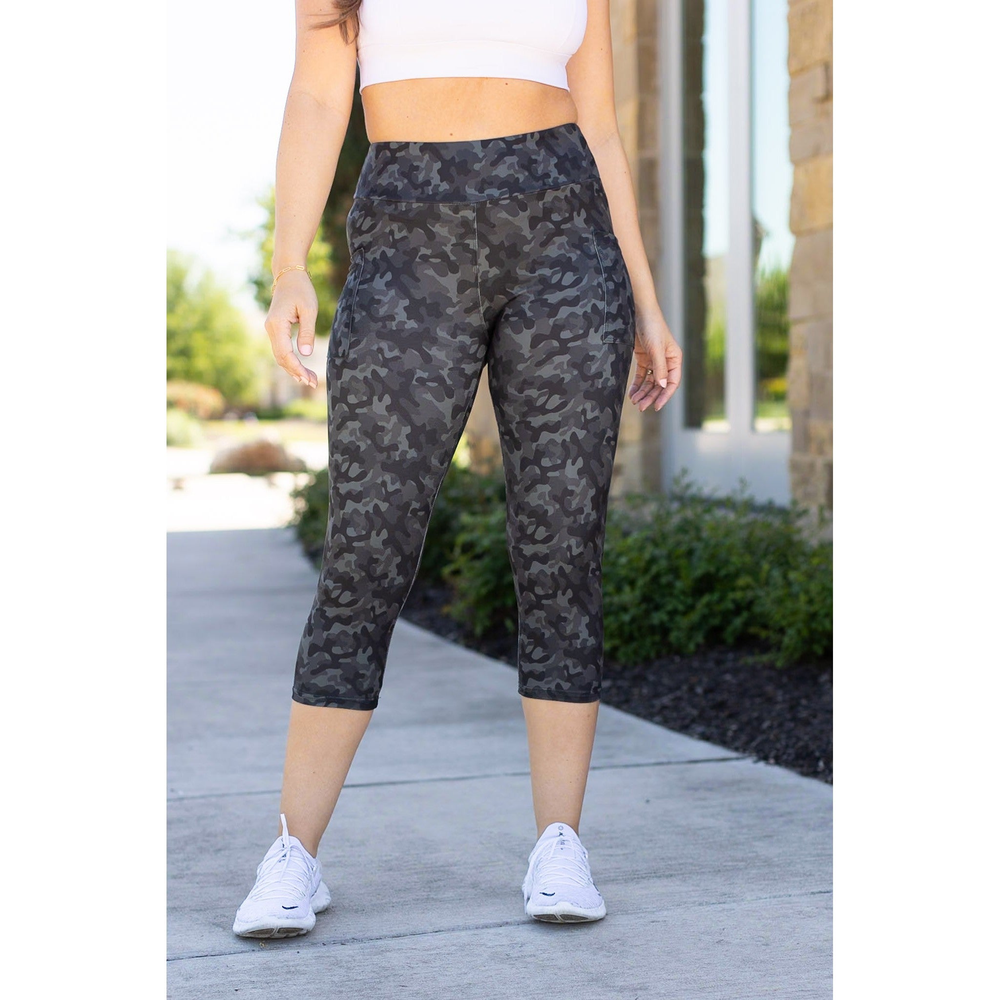 Army Camo CAPRI Leggings - Luxe Leggings