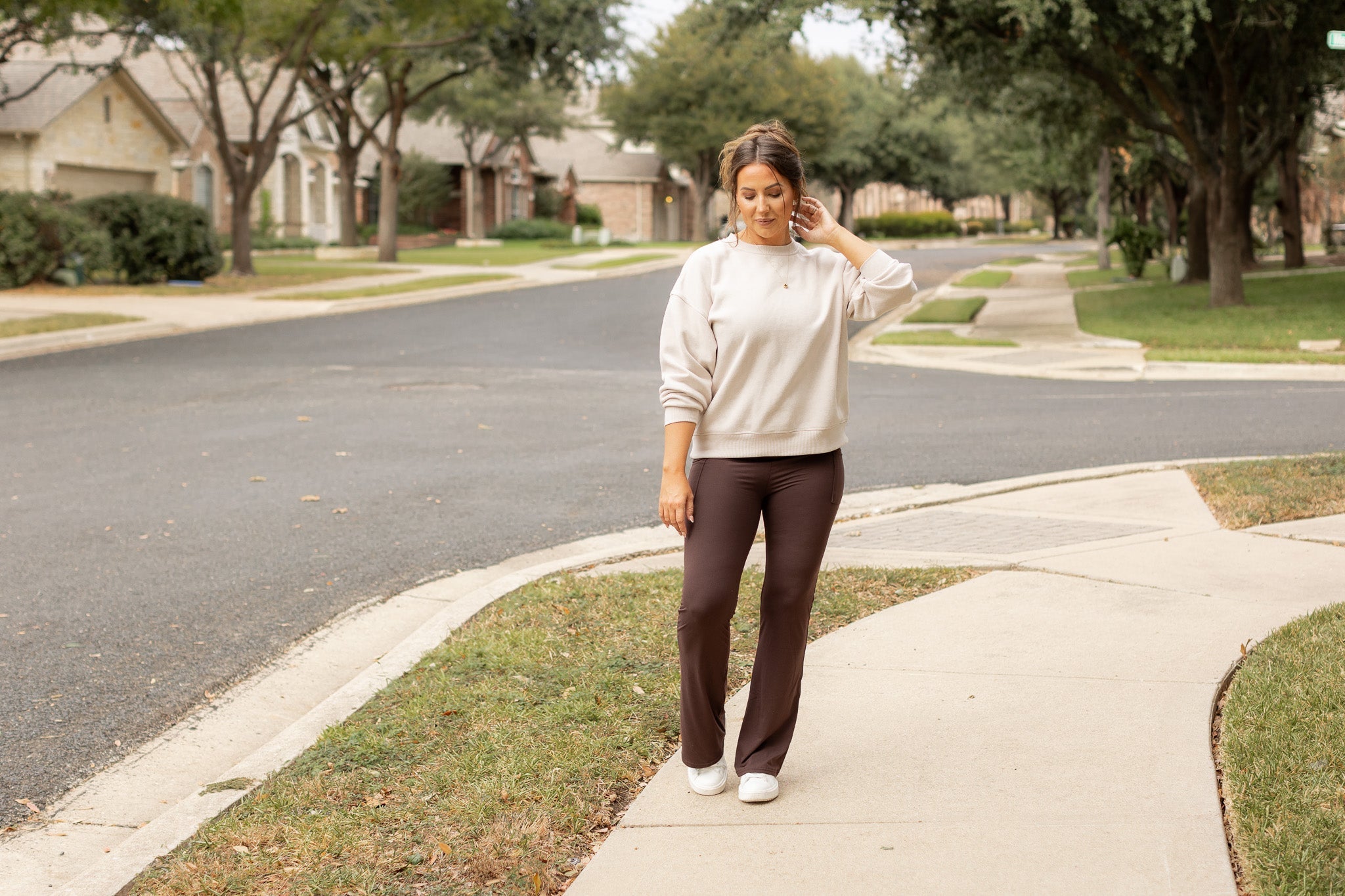 The Rhea - 30"  BROWN Bootcut Leggings with Pockets