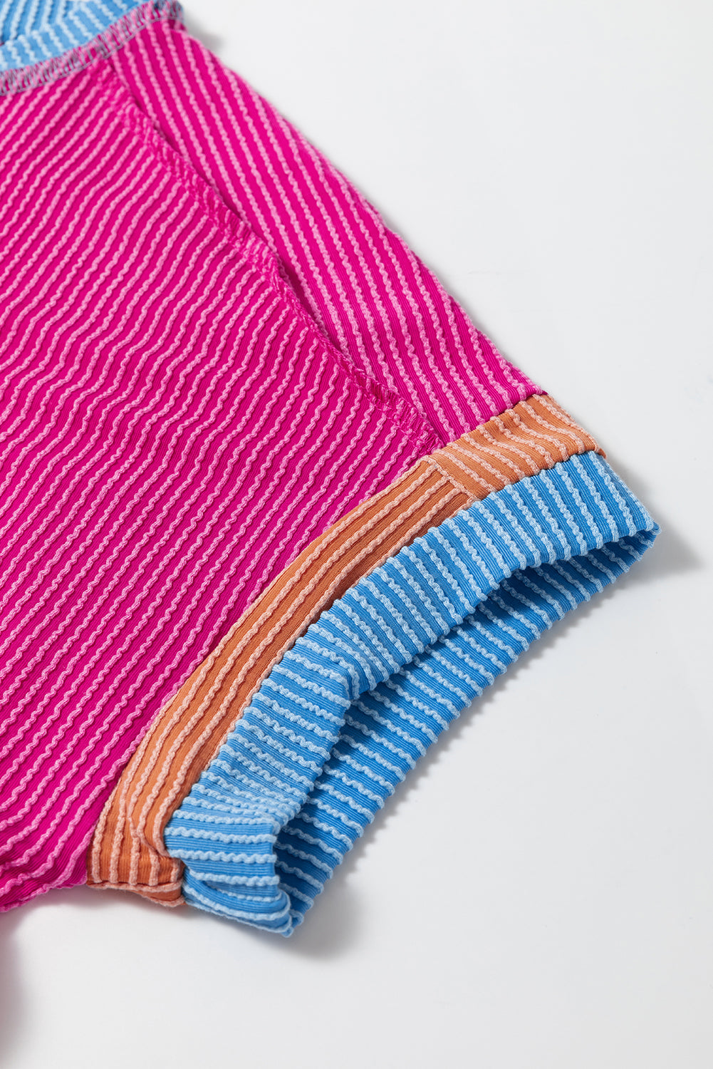 PRE-ORDER: Textured Contrast Color Round Neck T Shirt