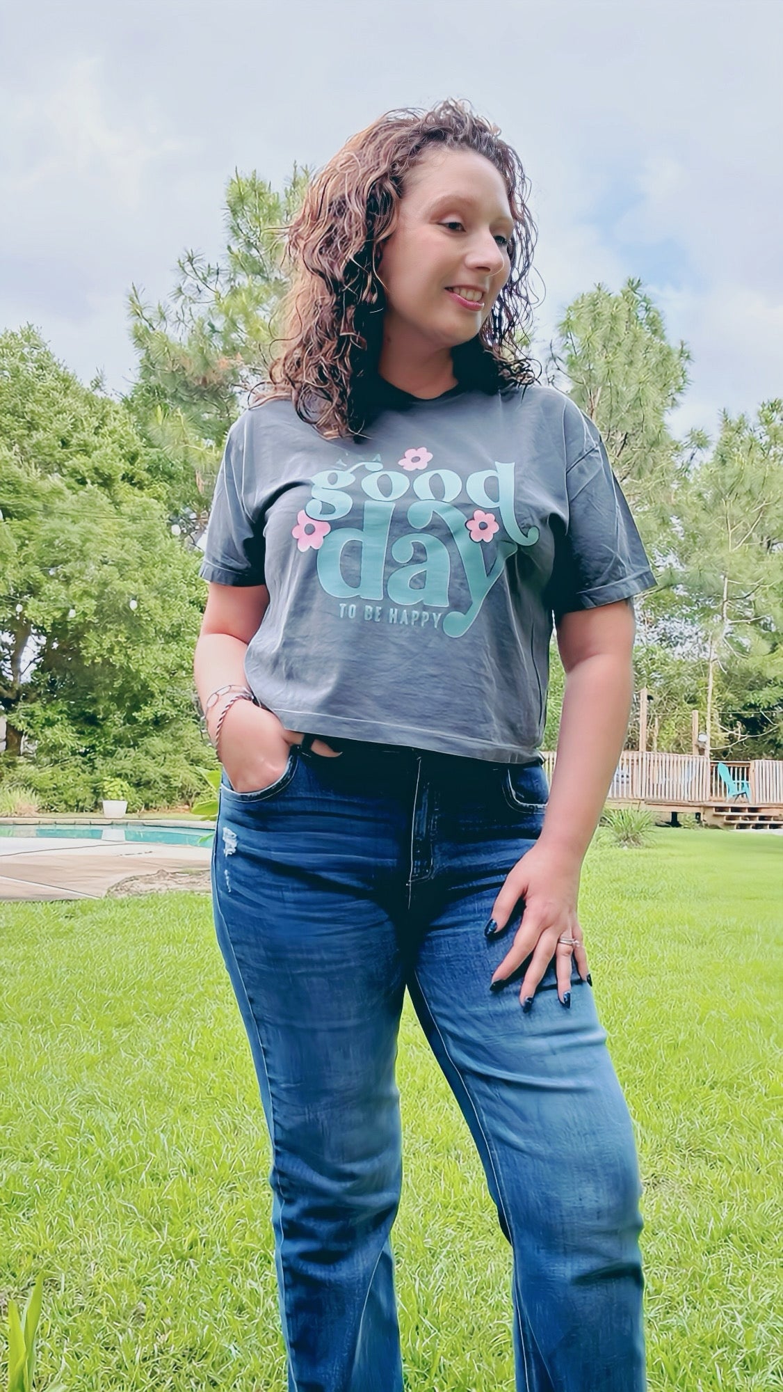 It's A Good Day Crop Tee