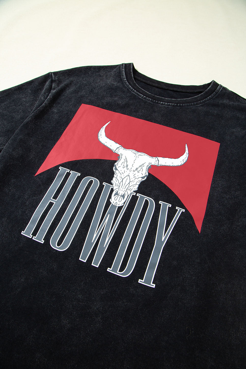 PRE-ORDER: HOWDY Steer Head Print Side Slits Graphic Tee