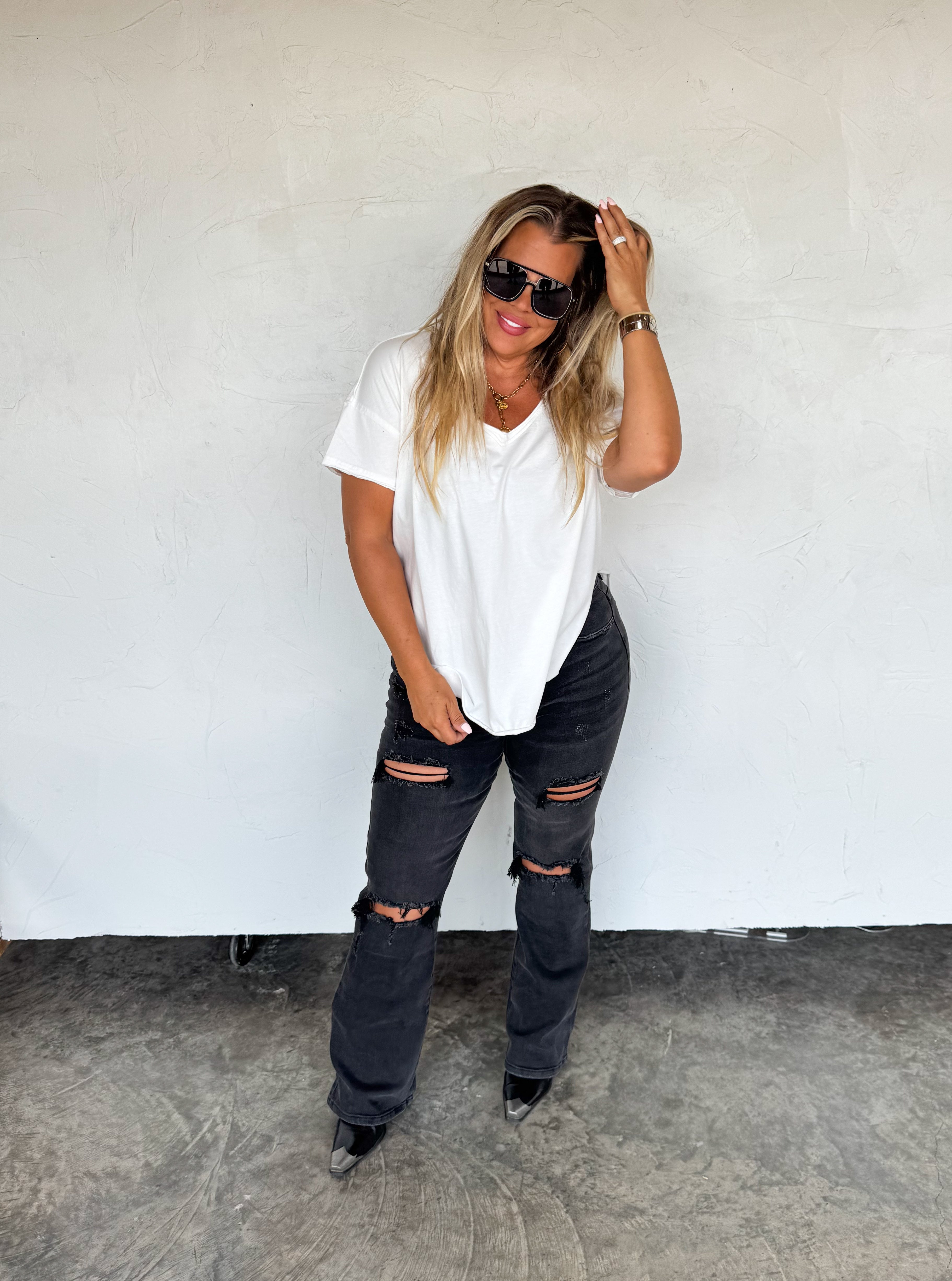 PRE-ORDER: NEW COLORS: ASHLAND STRAIGHT LEG DISTRESSED JEANS