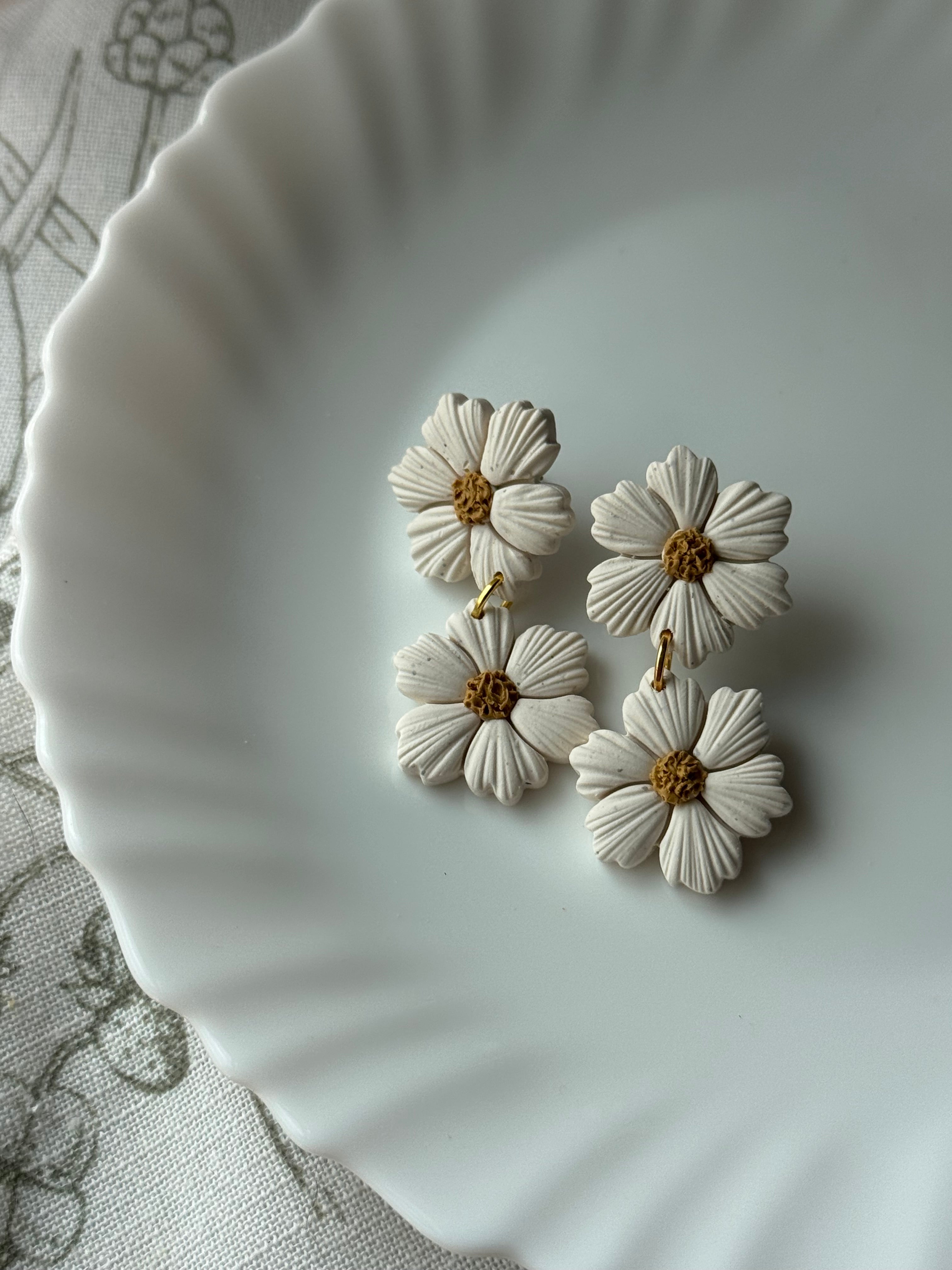White Flowers Dangle