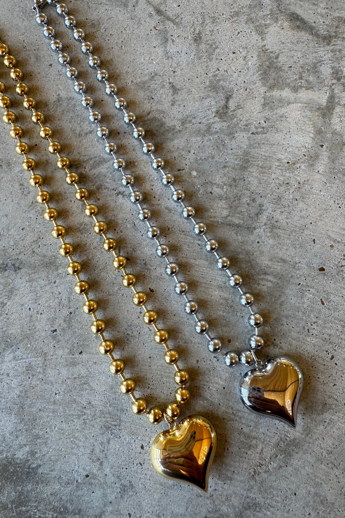 HEART BALL CHAIN NECKLACE