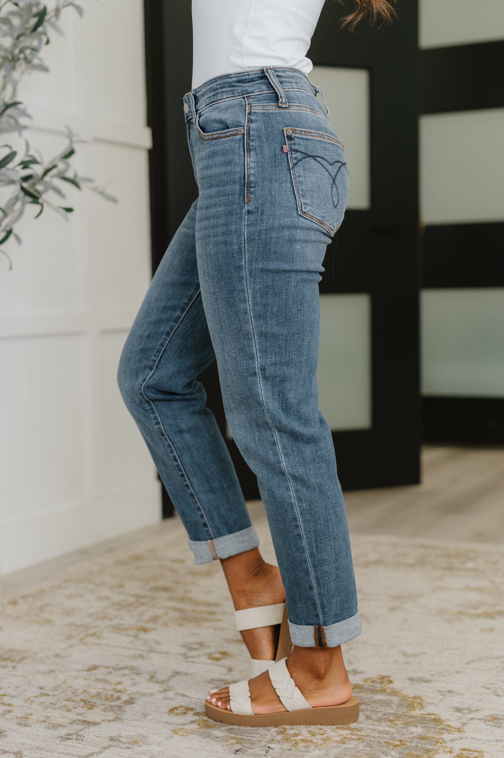 Colette Mid Rise Boyfriend Classic Cuffed
