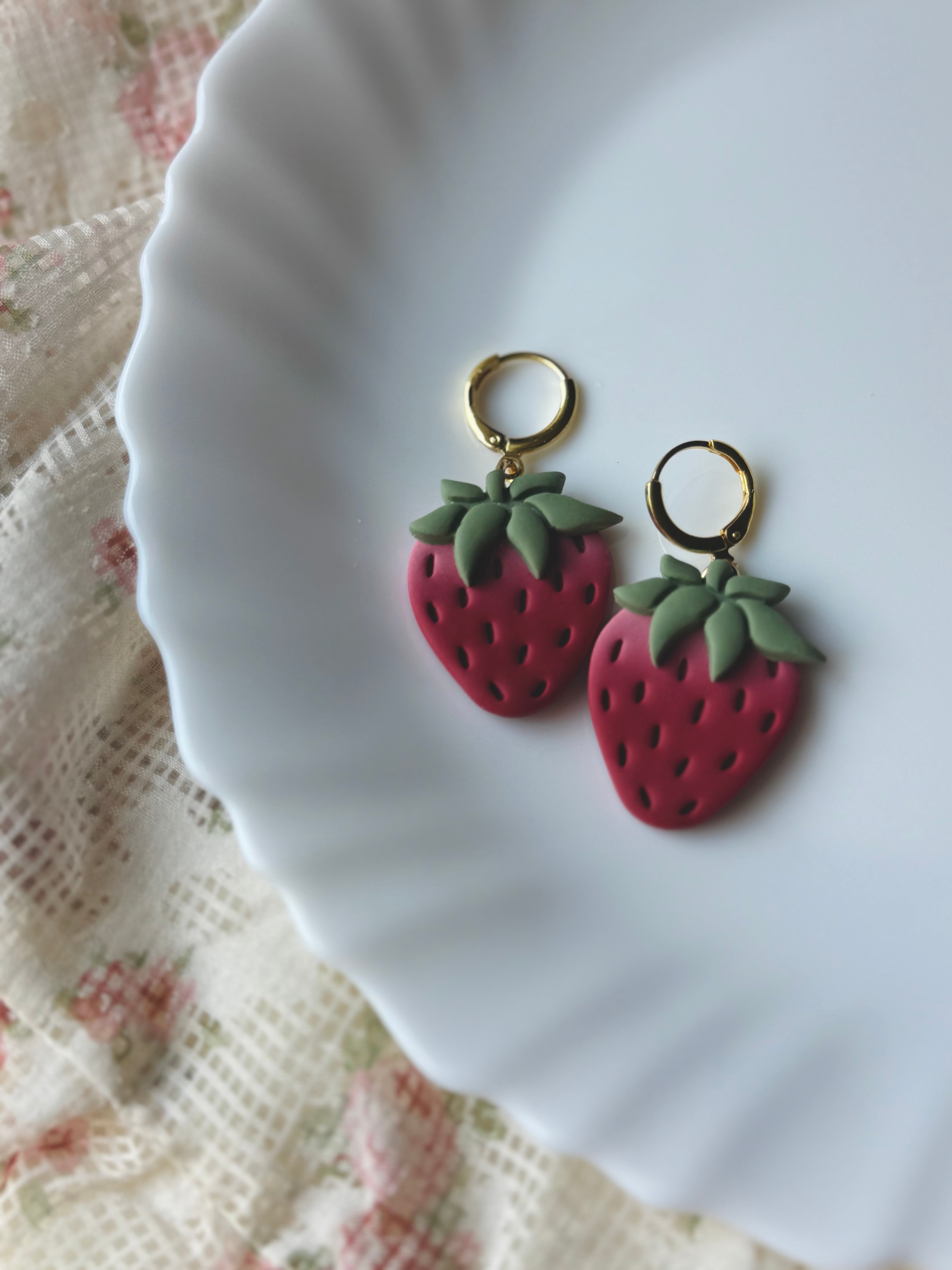 Strawberry Huggies