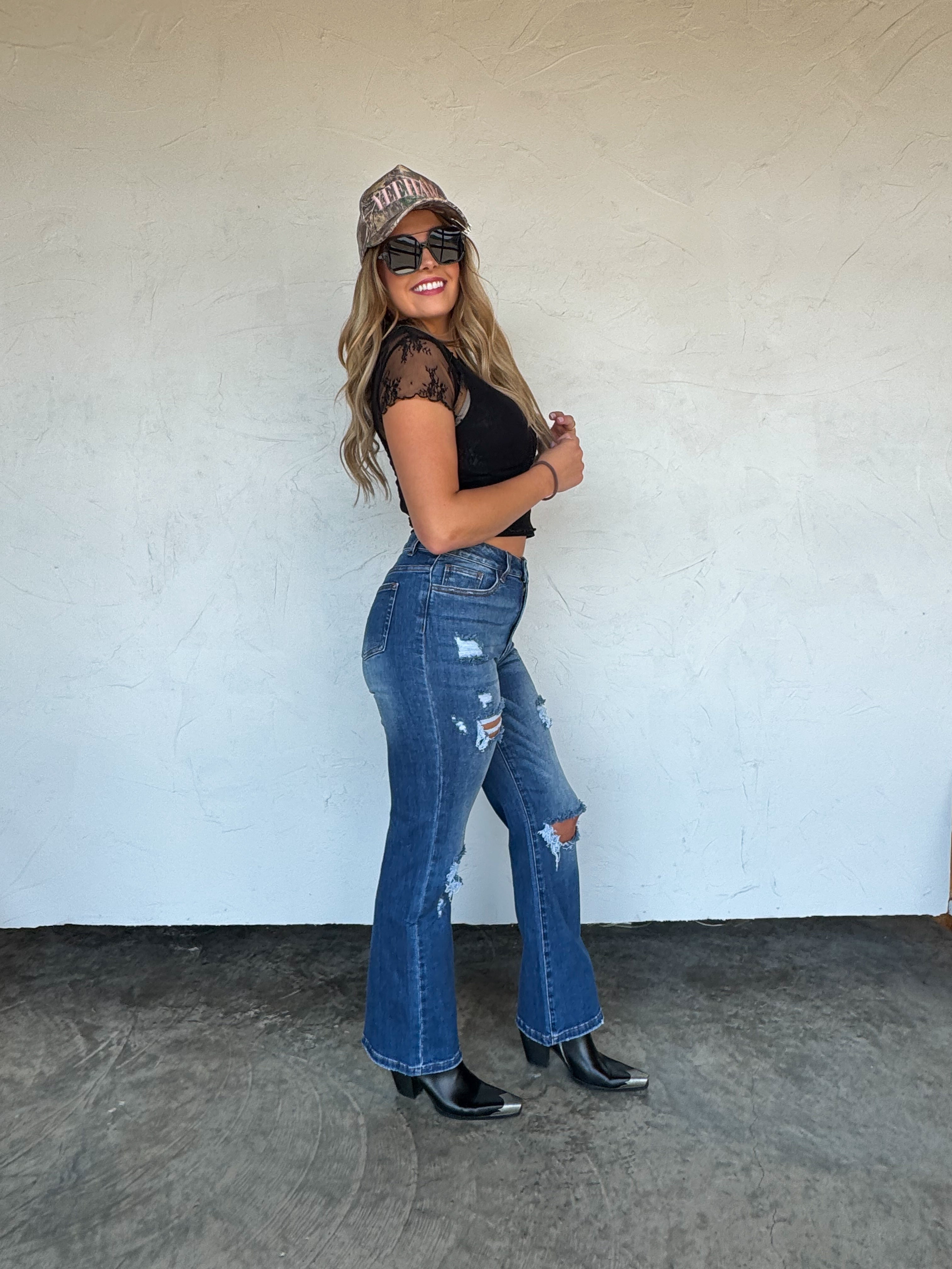 PRE-ORDER: NEW COLORS: ASHLAND STRAIGHT LEG DISTRESSED JEANS