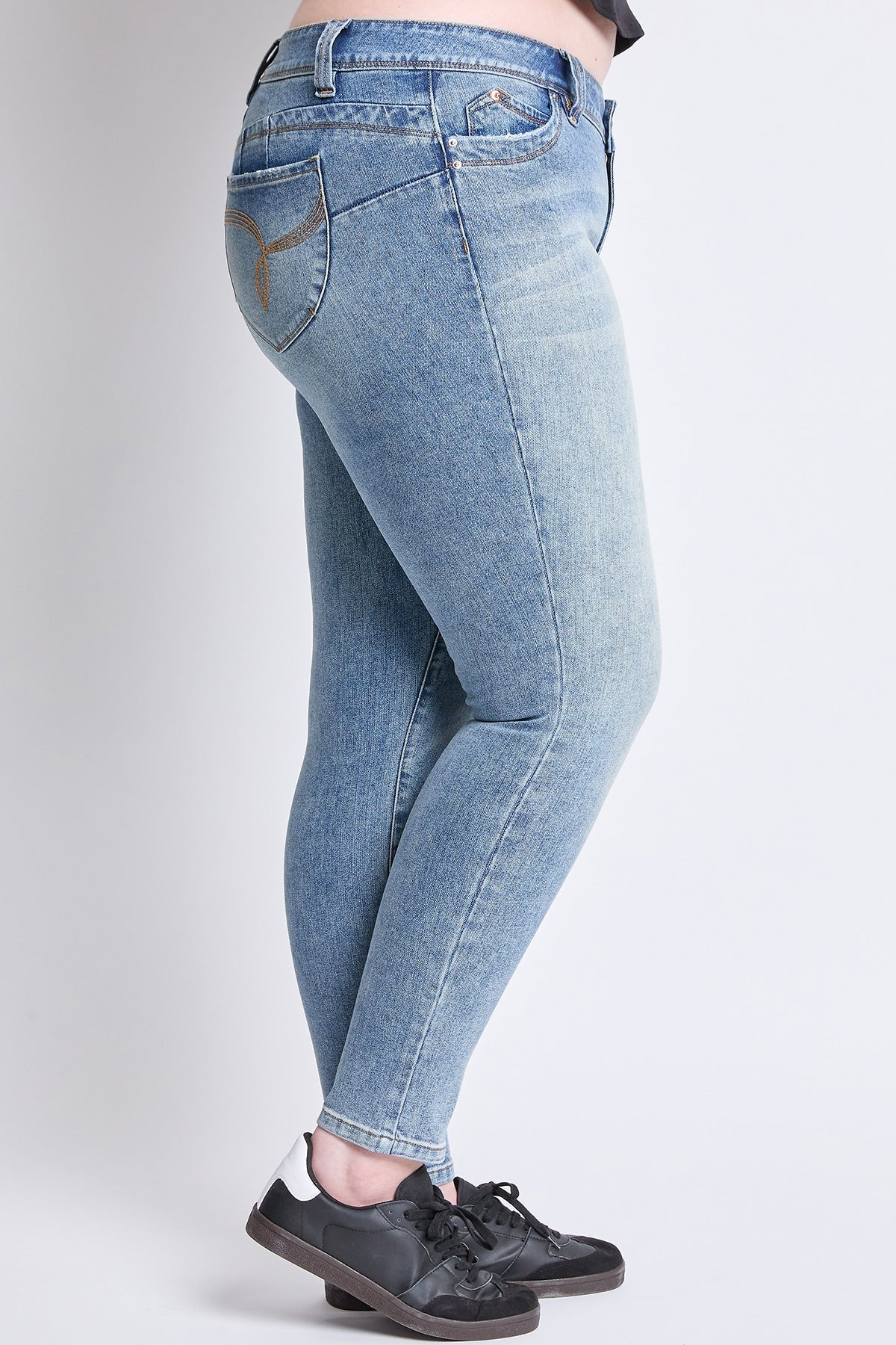 Plus “WannaBettaButt” Mid Rise Embroidered Skinny Jean