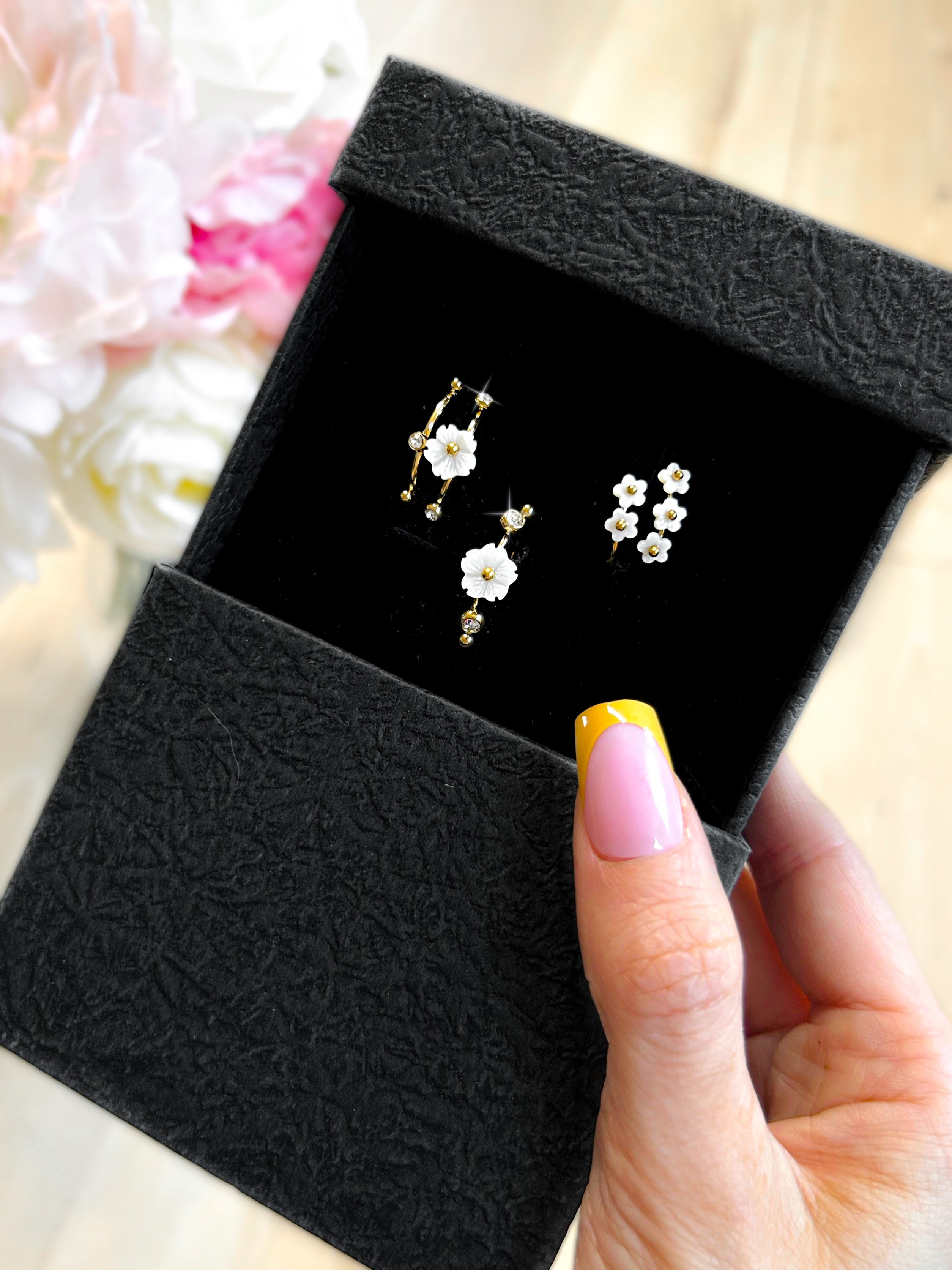 PRE-ORDER: Daisy & Diamond Stainless Steel 3 Piece Ring Set