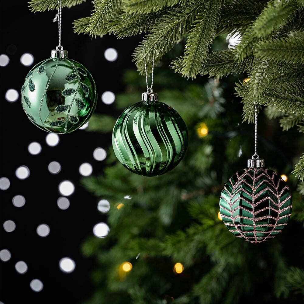 Chic Christmas Decor Ornament Ball Bundle, 16 Piece Natural World Bauble Set