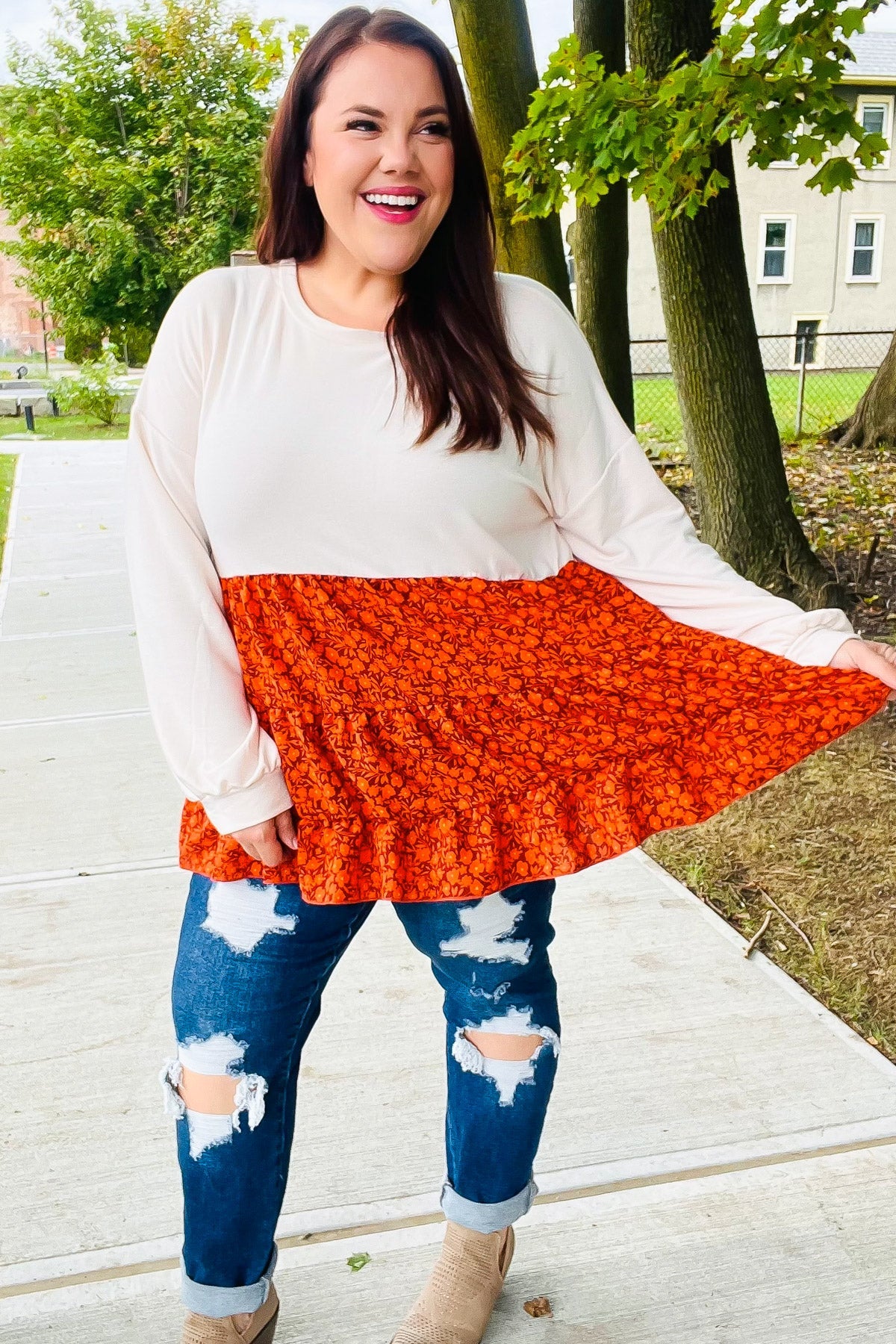 Star Struck Vintage Floral Oatmeal Tiered Babydoll Top
