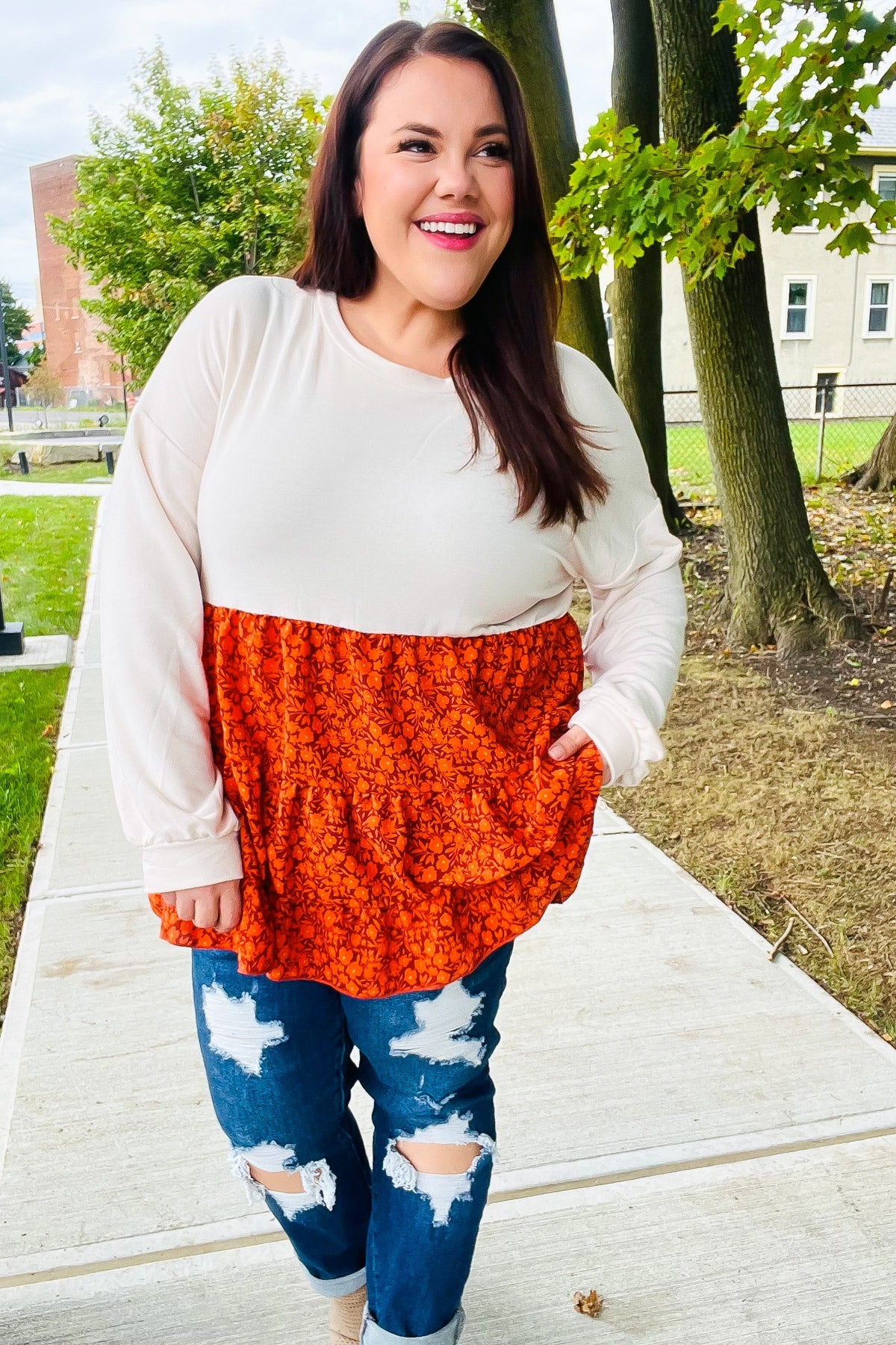 Star Struck Vintage Floral Oatmeal Tiered Babydoll Top