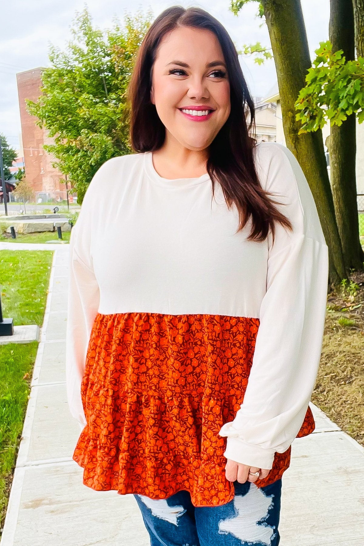 Star Struck Vintage Floral Oatmeal Tiered Babydoll Top