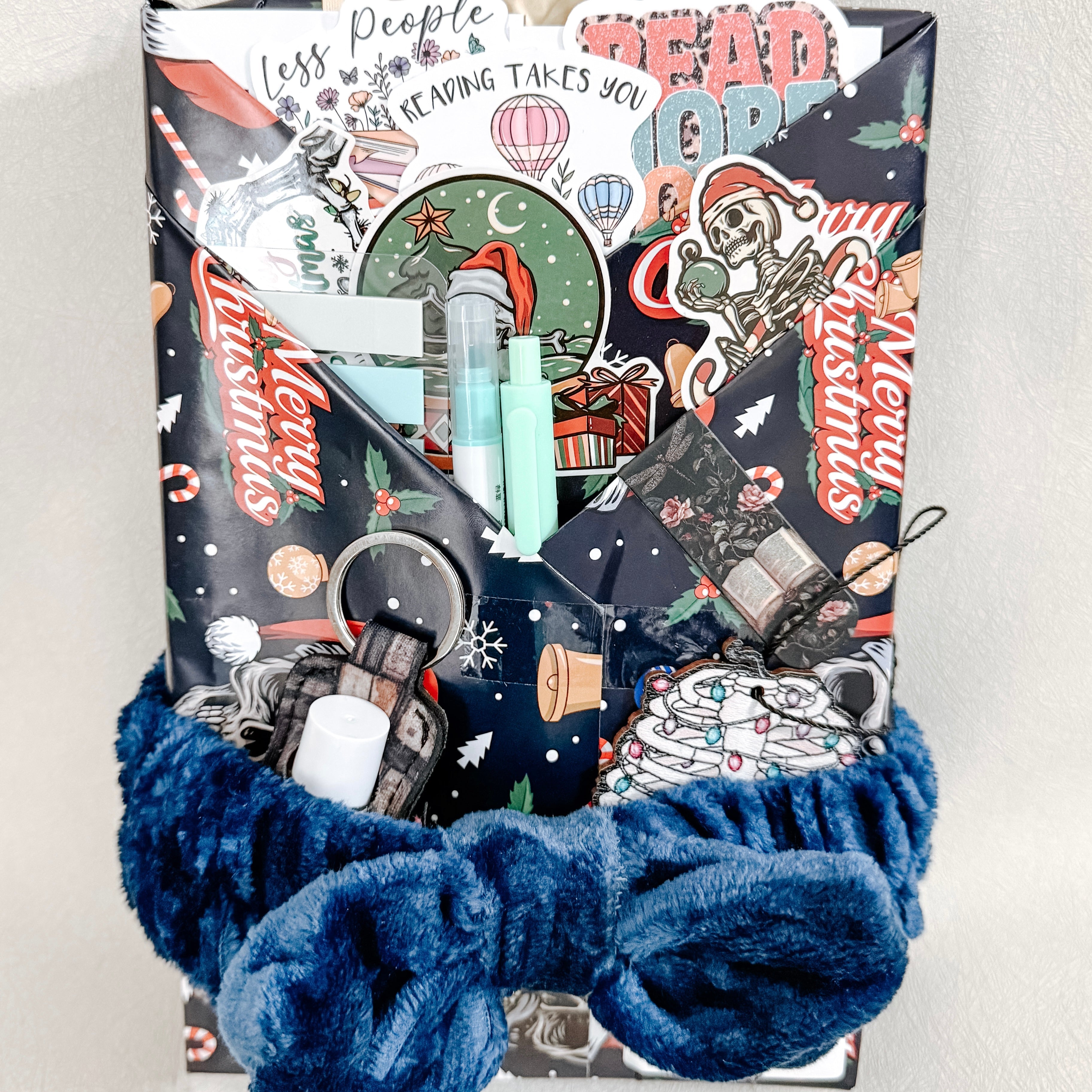 Christmas Blind Date with a Book