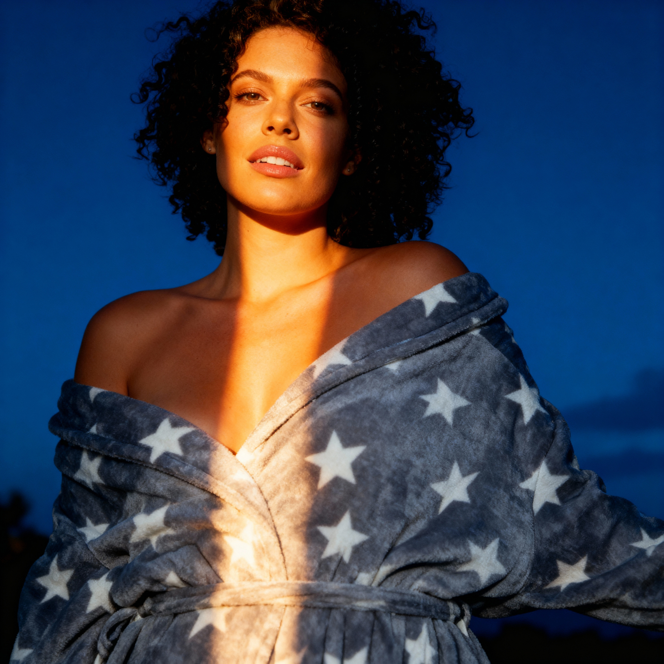 Kaylee Robe in Dark Grey & White Star Print