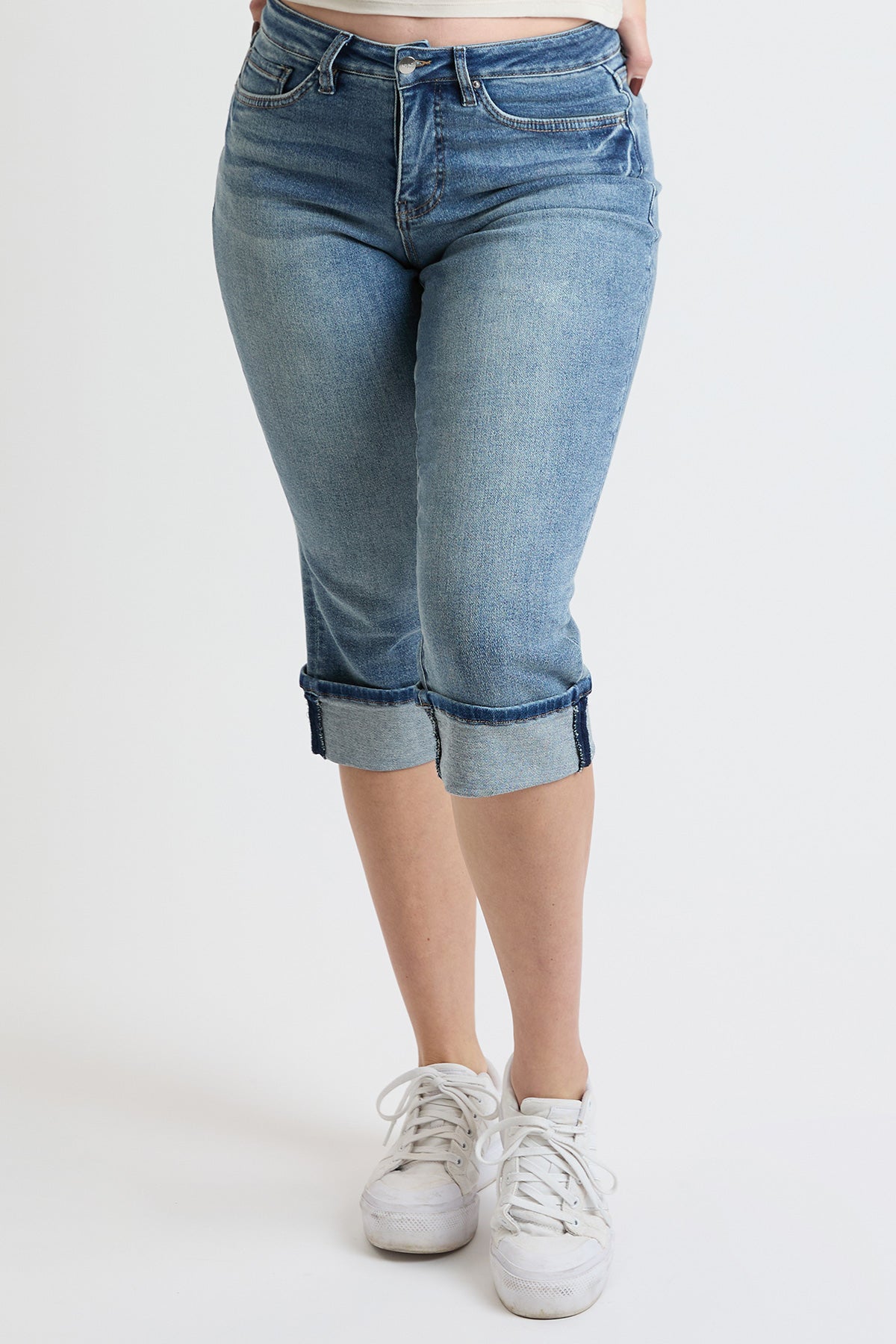 YMI Premium Stretch Essential Cuff Capri