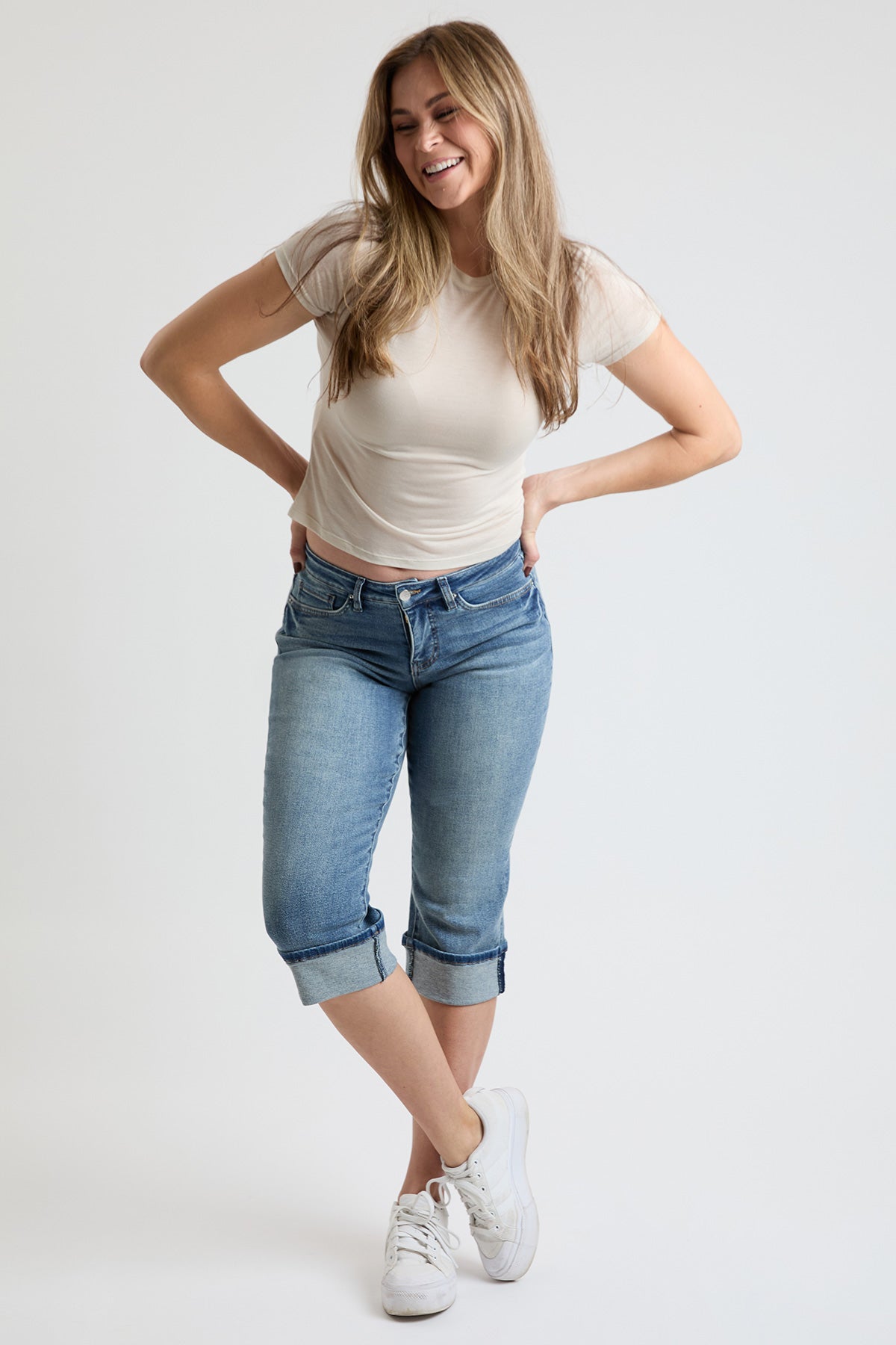 YMI Premium Stretch Essential Cuff Capri